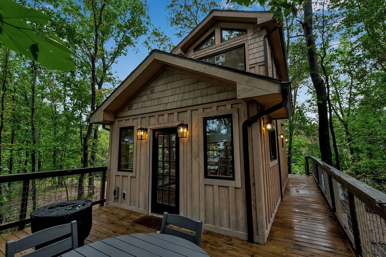 Lakefront Treehouse - Blue Heron Haven 14