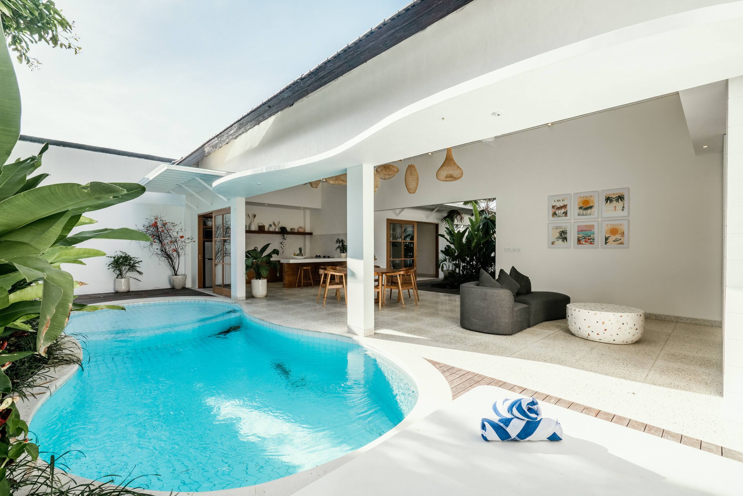 Super Stylish 3BR Pool Villa in Berawa, Canggu 22