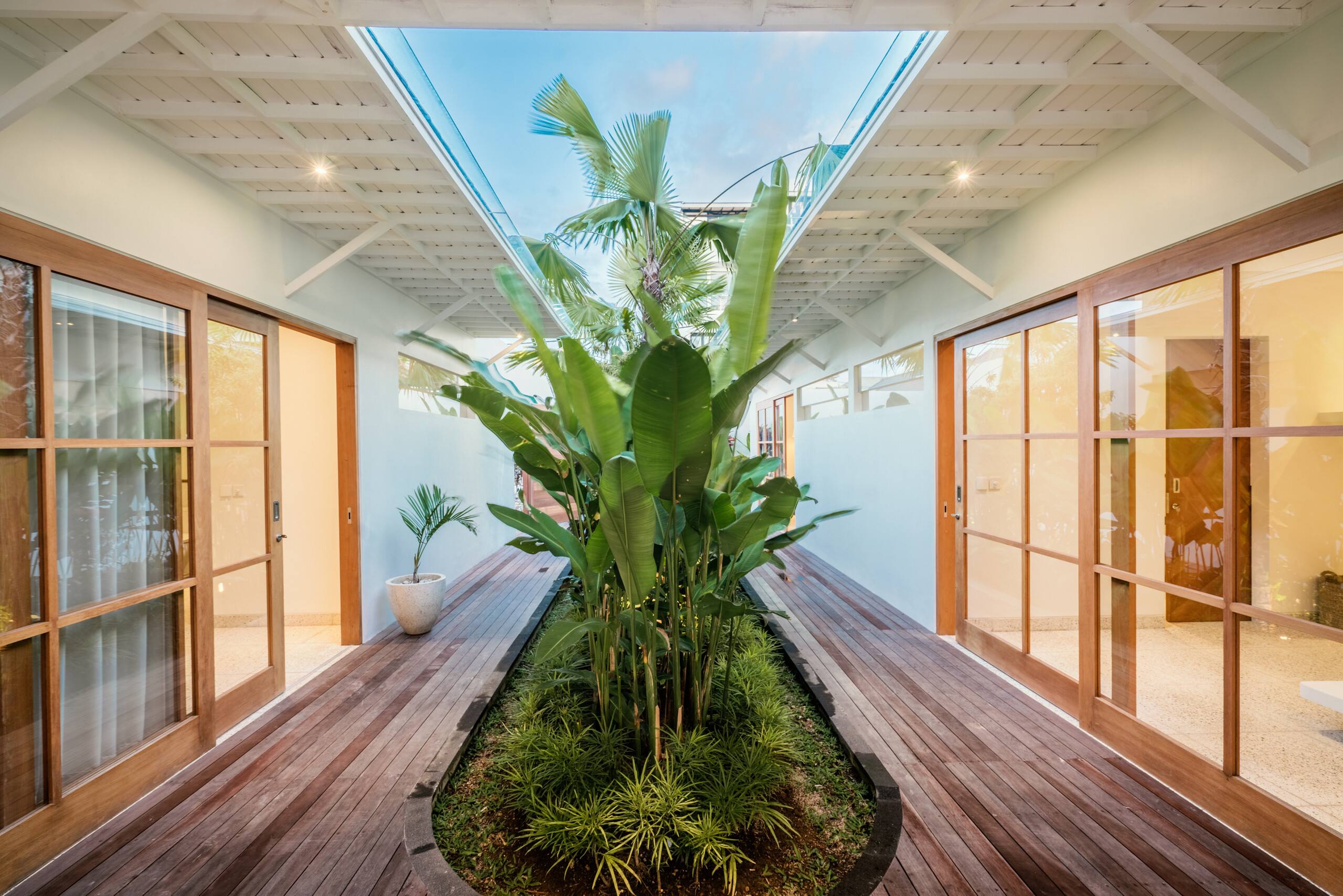 Super Stylish 3BR Pool Villa in Berawa, Canggu 26