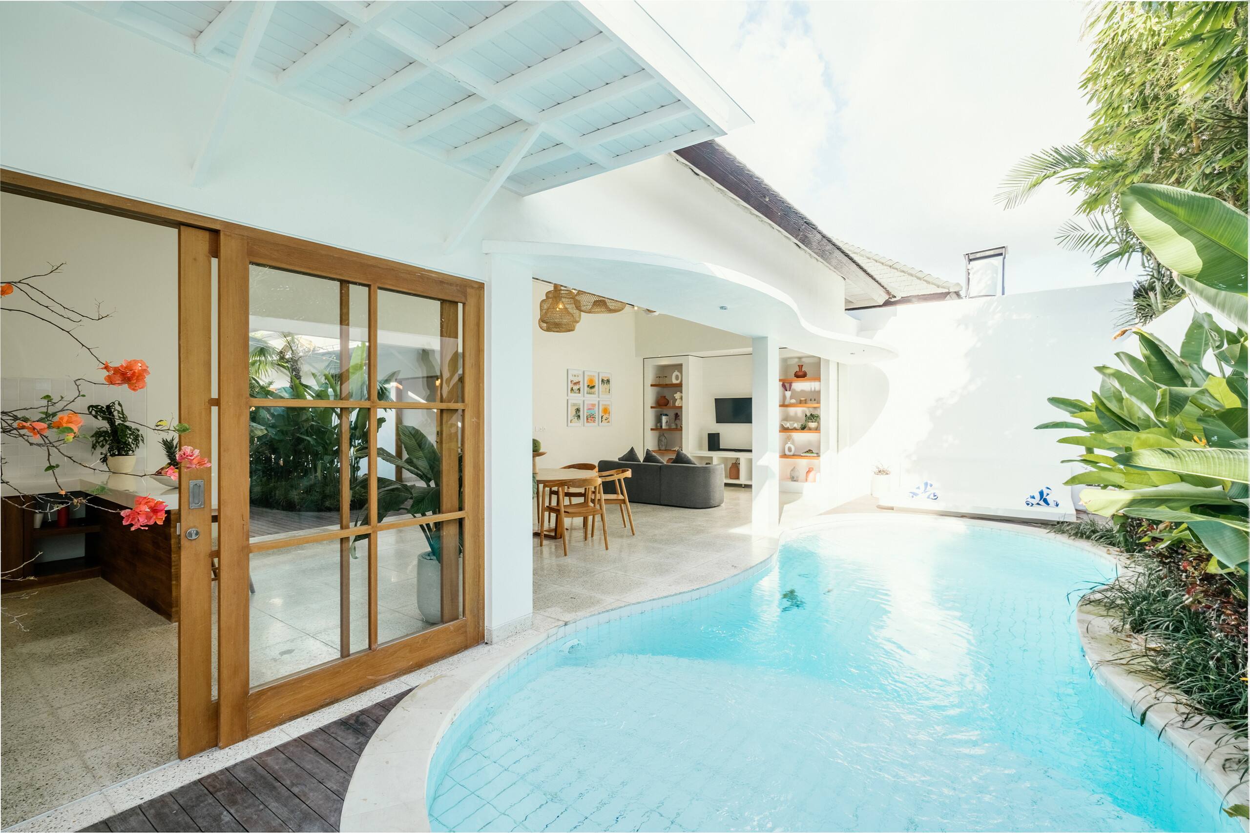 Super Stylish 3BR Pool Villa in Berawa, Canggu 21