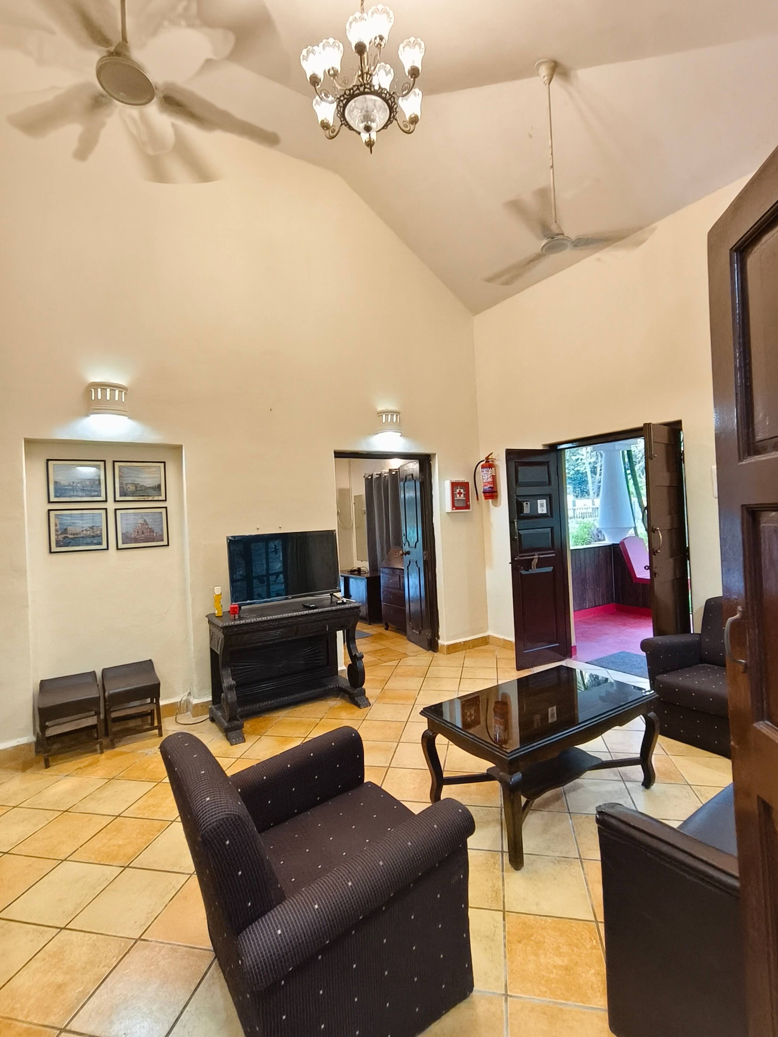 Portuguese Villa Near Candolim Beach 16