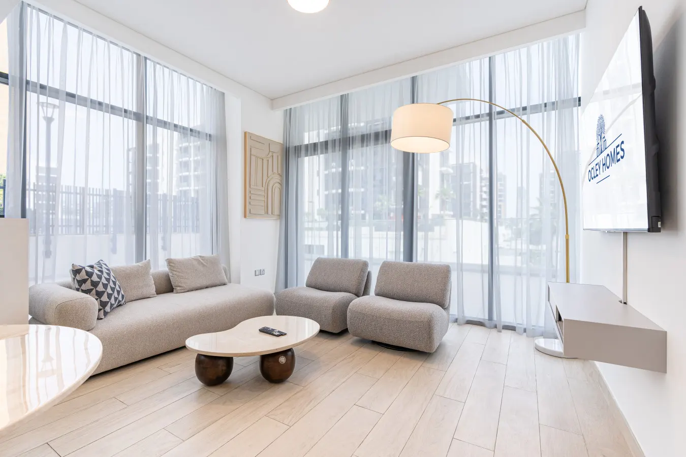 Modern Corner Family Home w/ Private Terrace 8