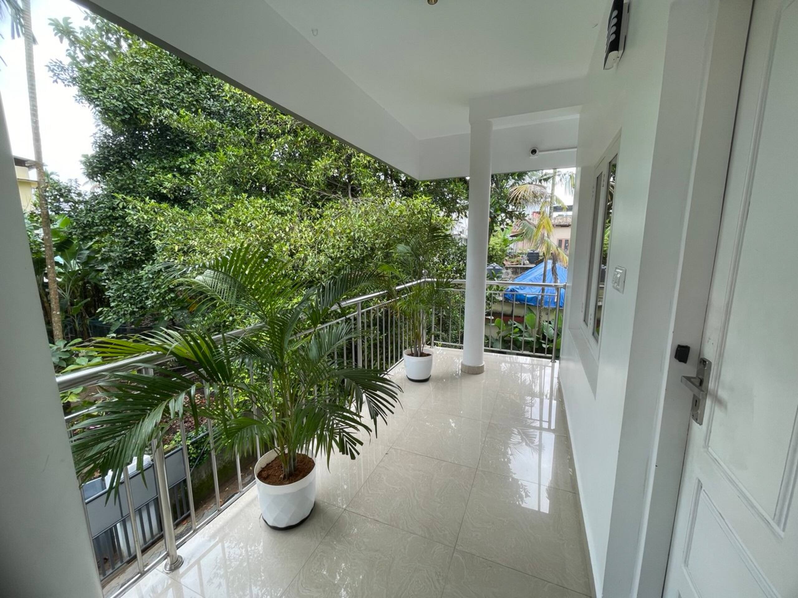 Urban Loft 1BHK 101 10 min to Lulu w/ greenery 27