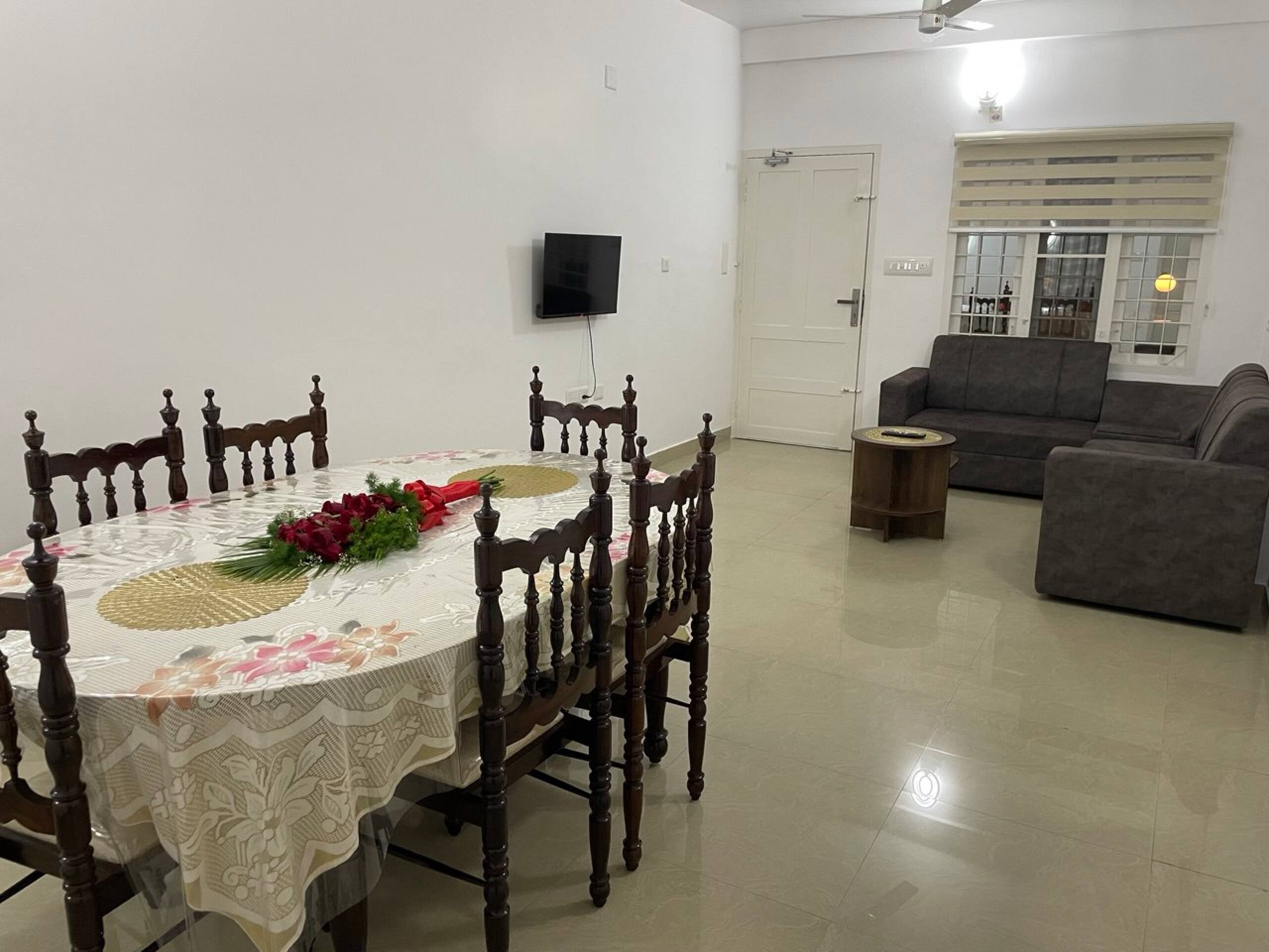 Urban Loft 1BHK 101 10 min to Lulu w/ greenery 13