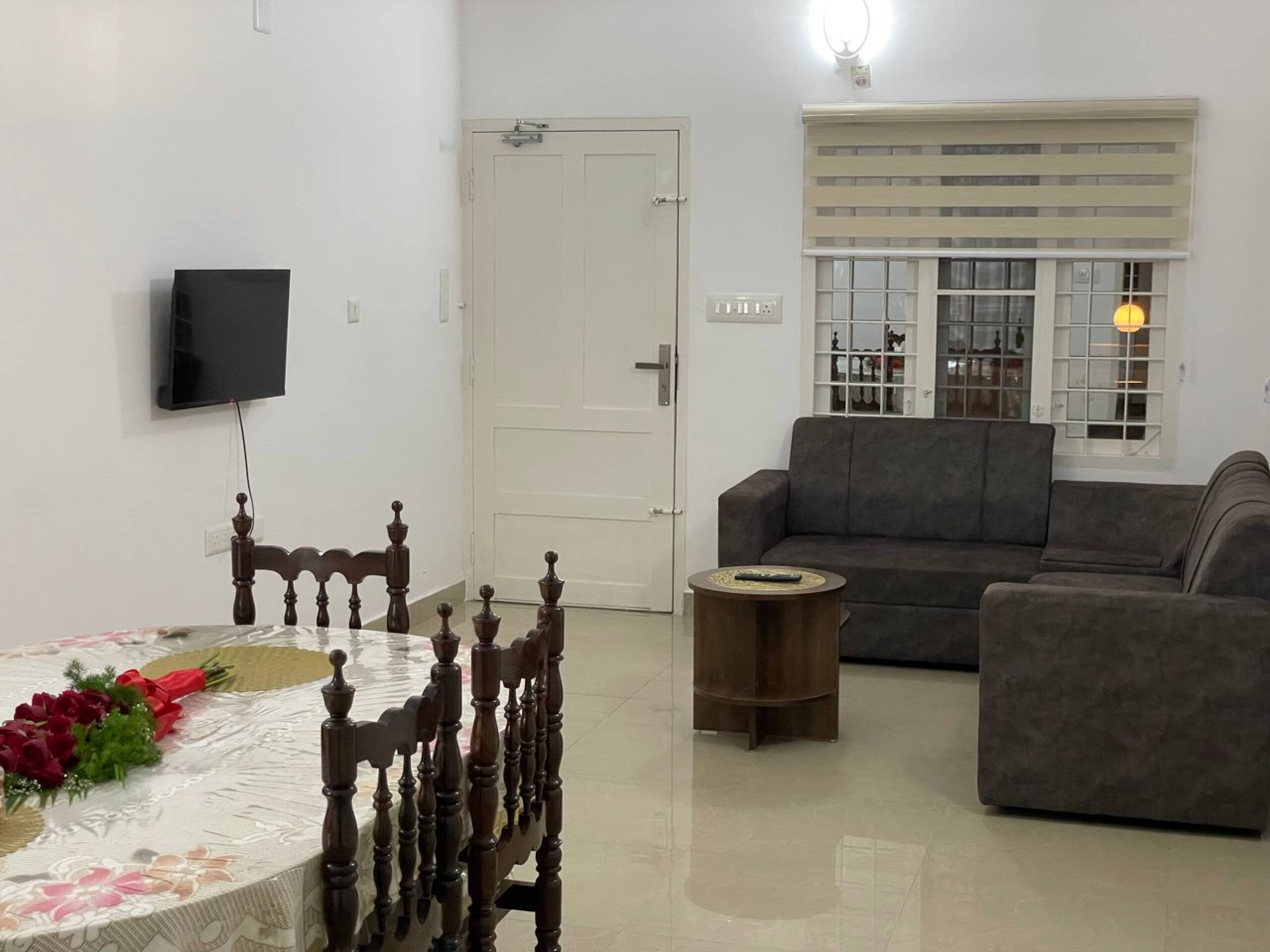 Urban Loft 1BHK 101 10 min to Lulu w/ greenery 19