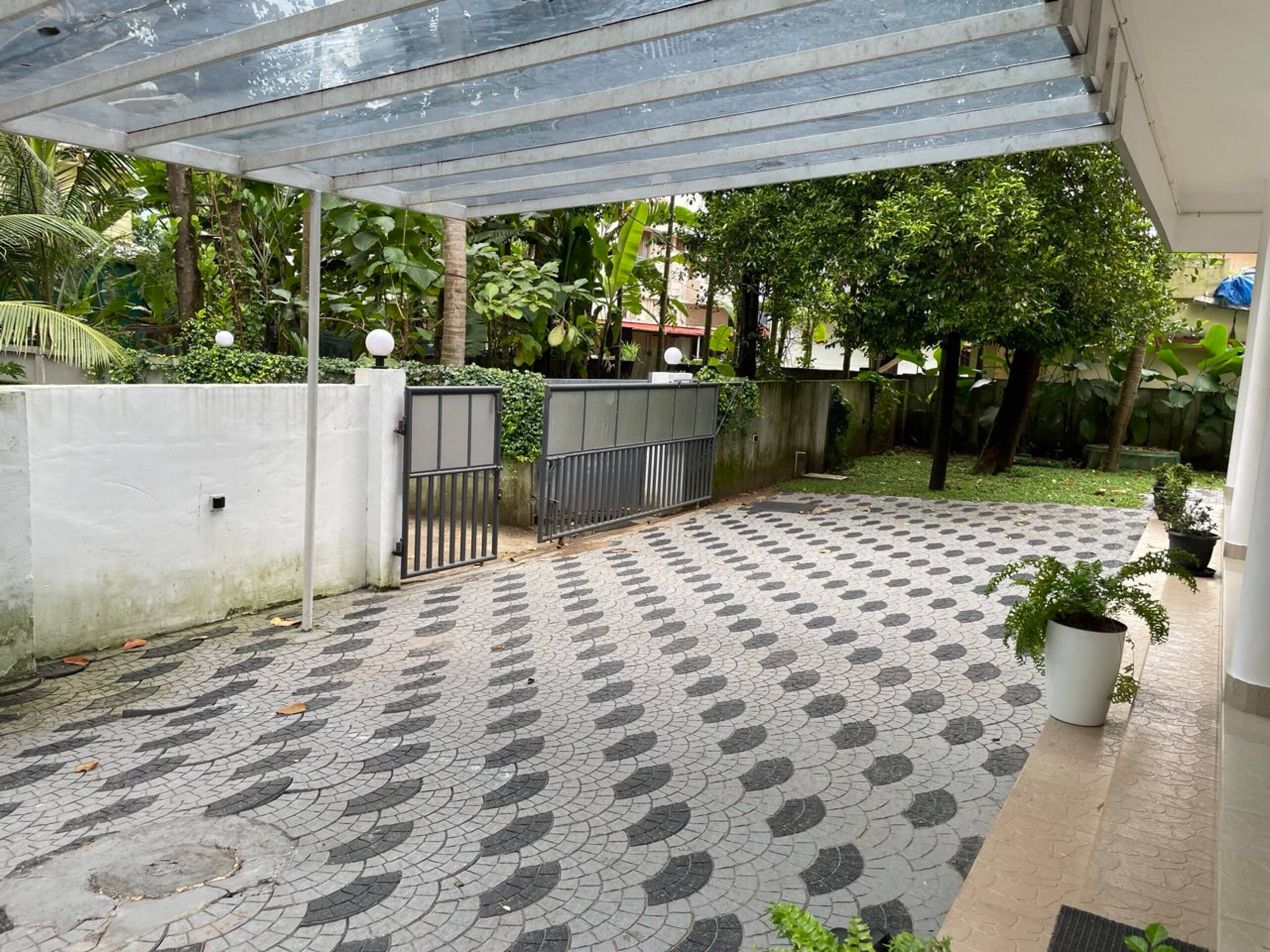 Urban Loft 1BHK 101 10 min to Lulu w/ greenery 29