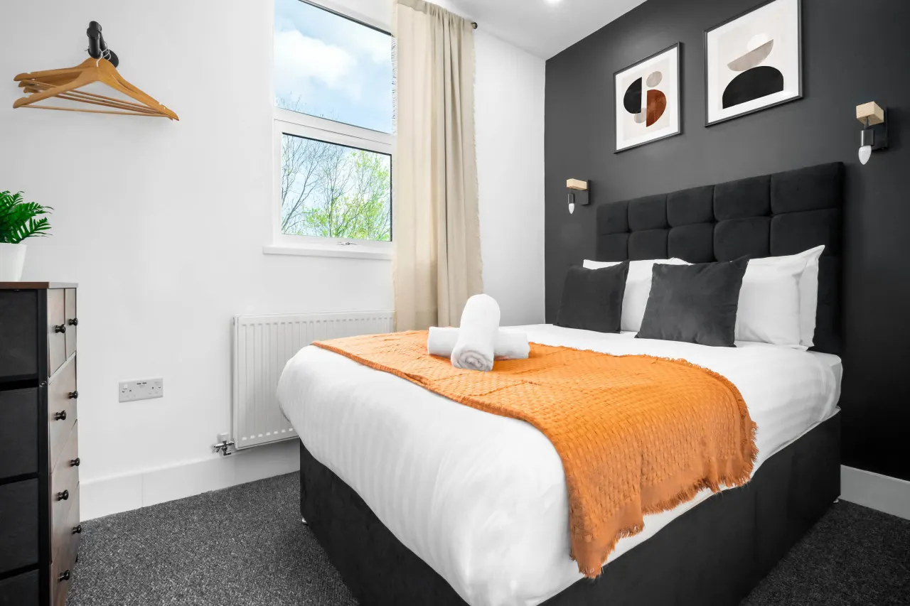 Cozy Apartment - Rowley Regis - On Street Parking — photo 2