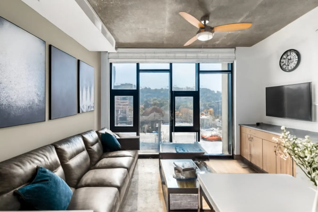 City Views 2BR | Floor-to-Ceiling Windows A80