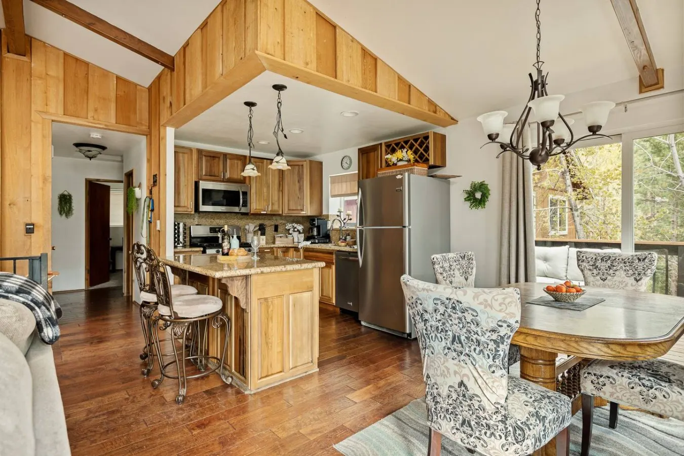 Moonridge Retreat Snow Summit Views & Game Room 8