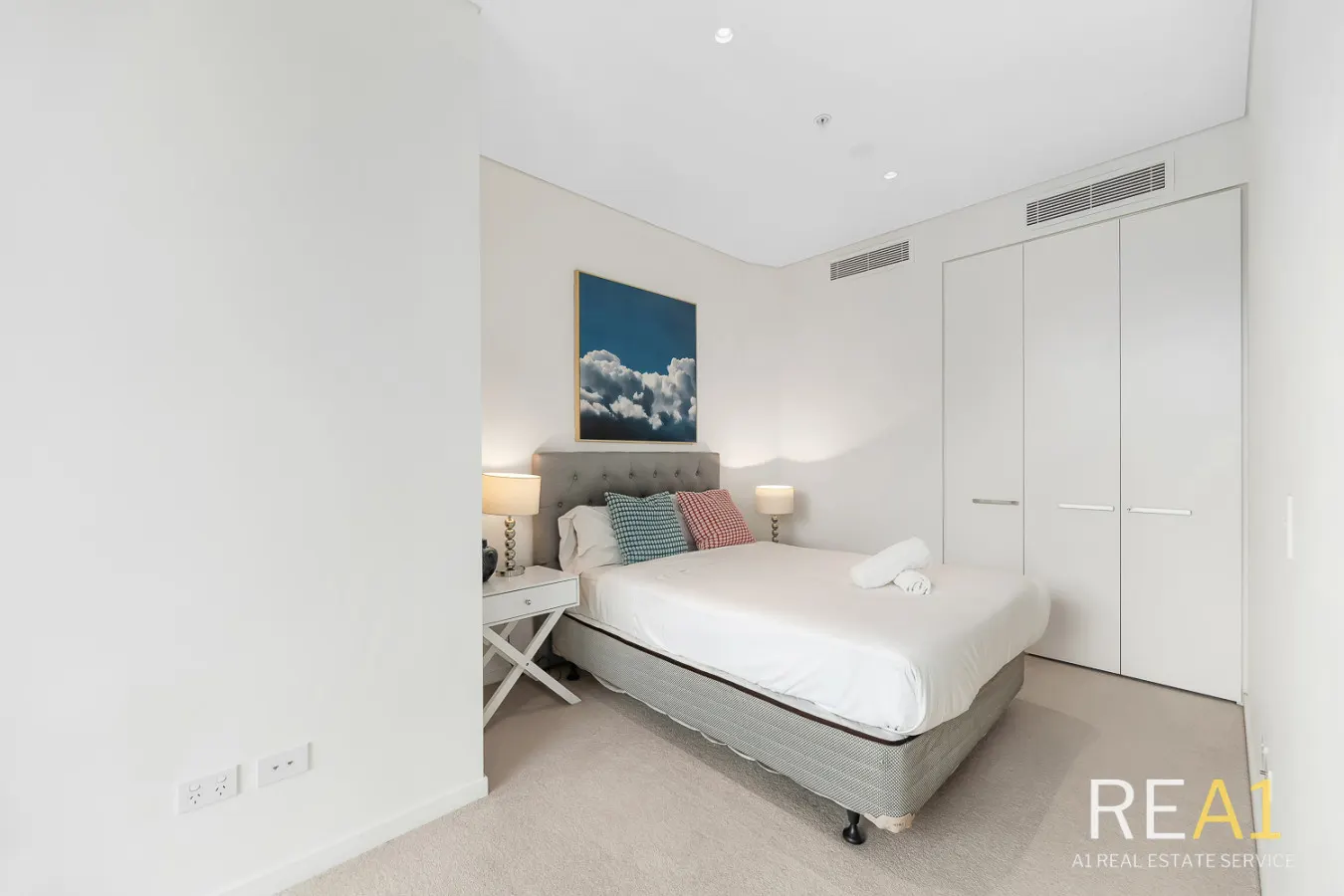 Green Square 2BR Station, Woolworths + Parking 9