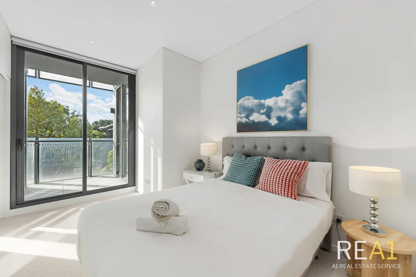 Green Square 2BR Station, Woolworths + Parking 13