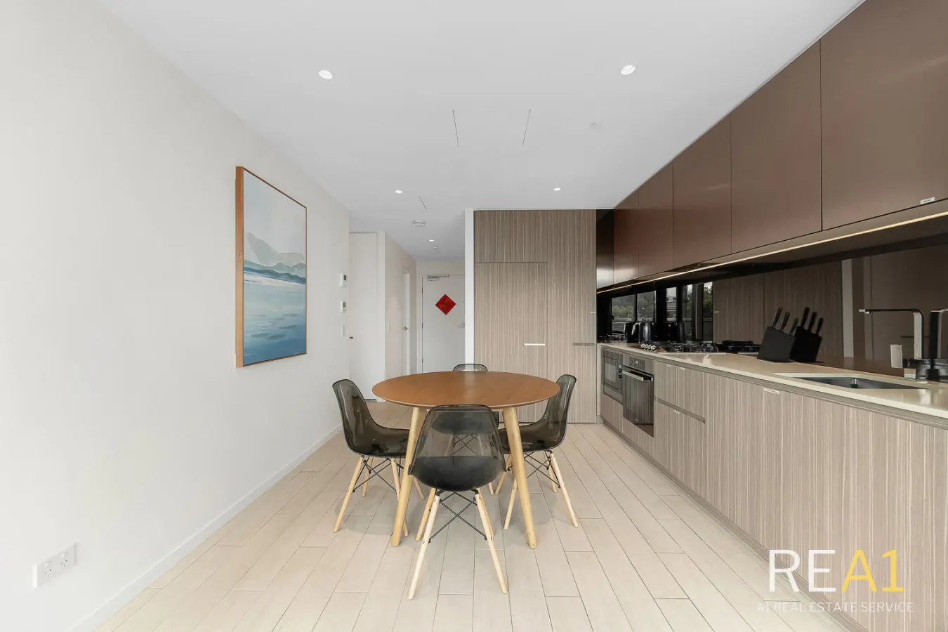 Green Square 2BR Station, Woolworths + Parking 14