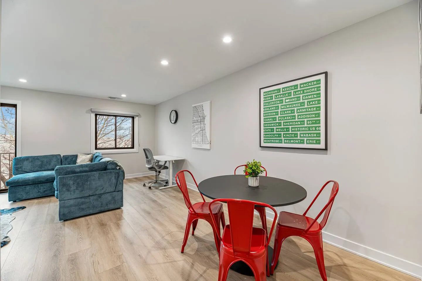 Lux Apartment, 2 bed/2 bath, Parking, Brand NEW 12