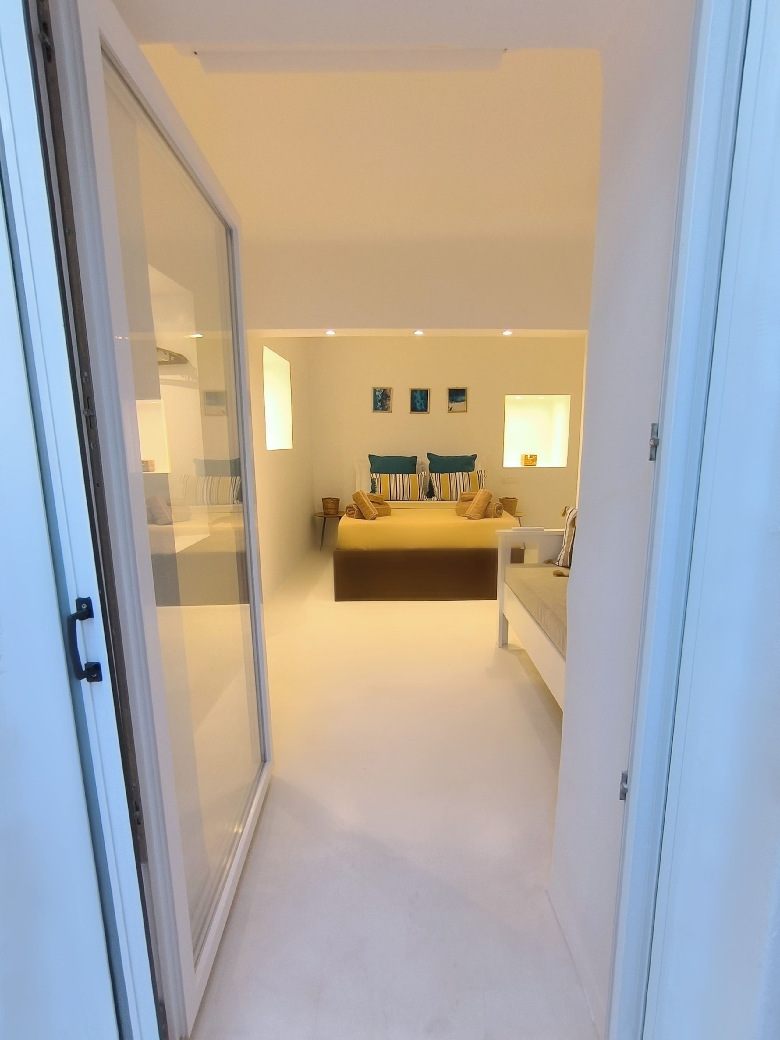 Essence Authentic Mykonos House 18