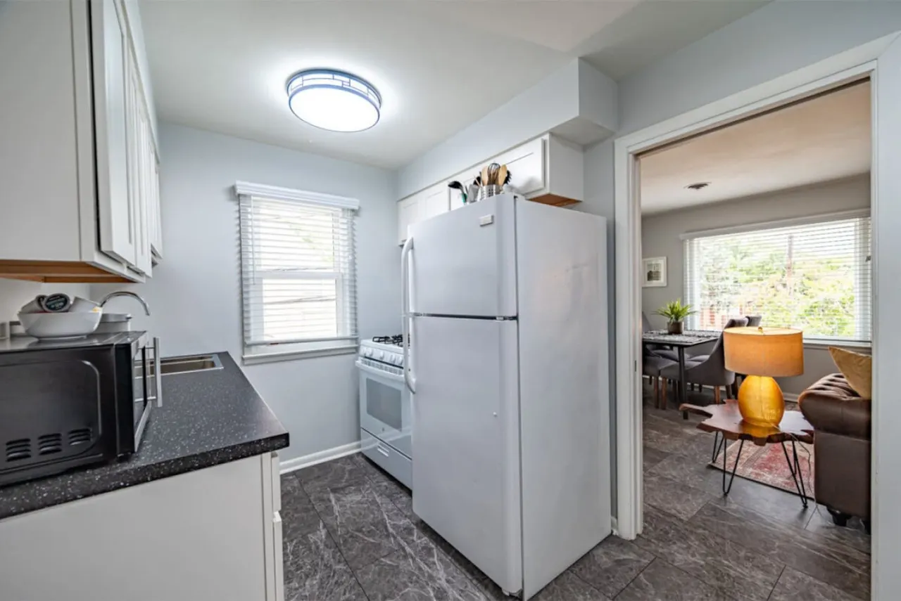 Clintonville's Coziest Loft! 6