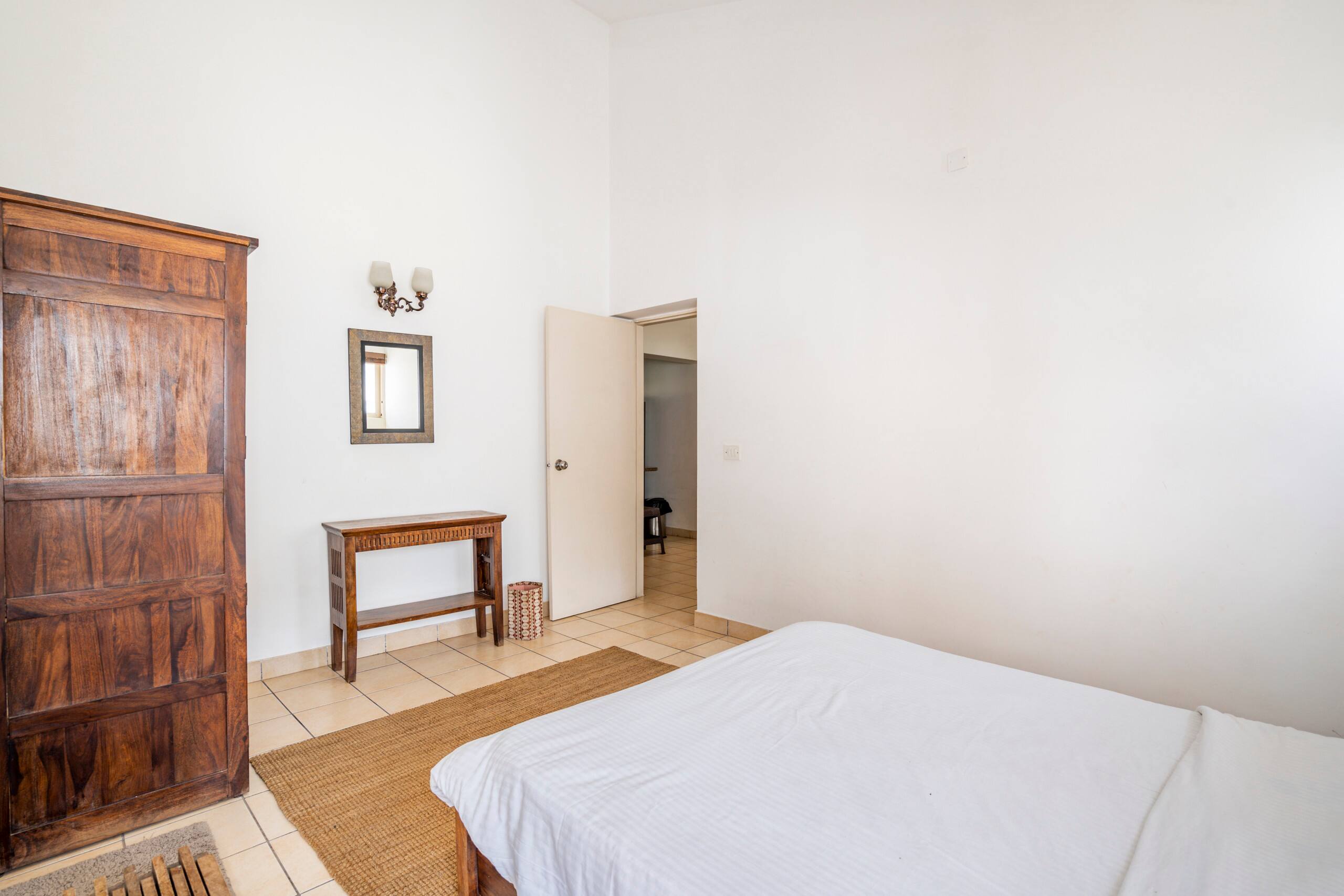 3BHK Penthouse Near Candolim beach with pool 12