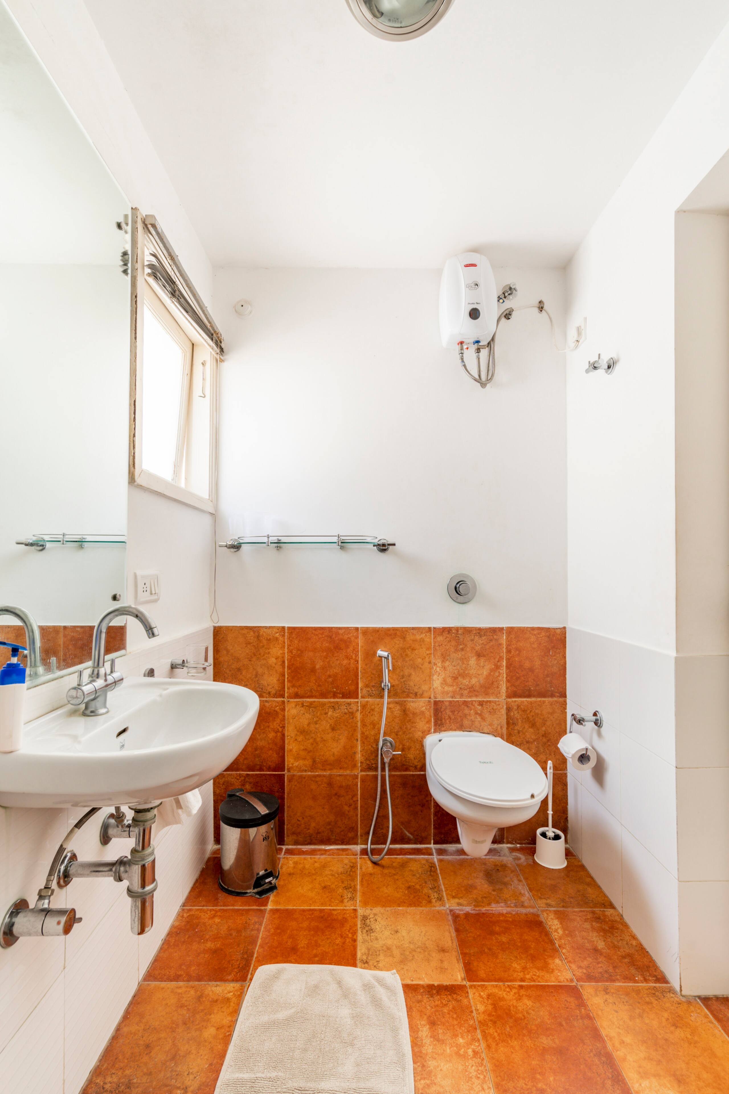 3BHK Penthouse Near Candolim beach with pool 33
