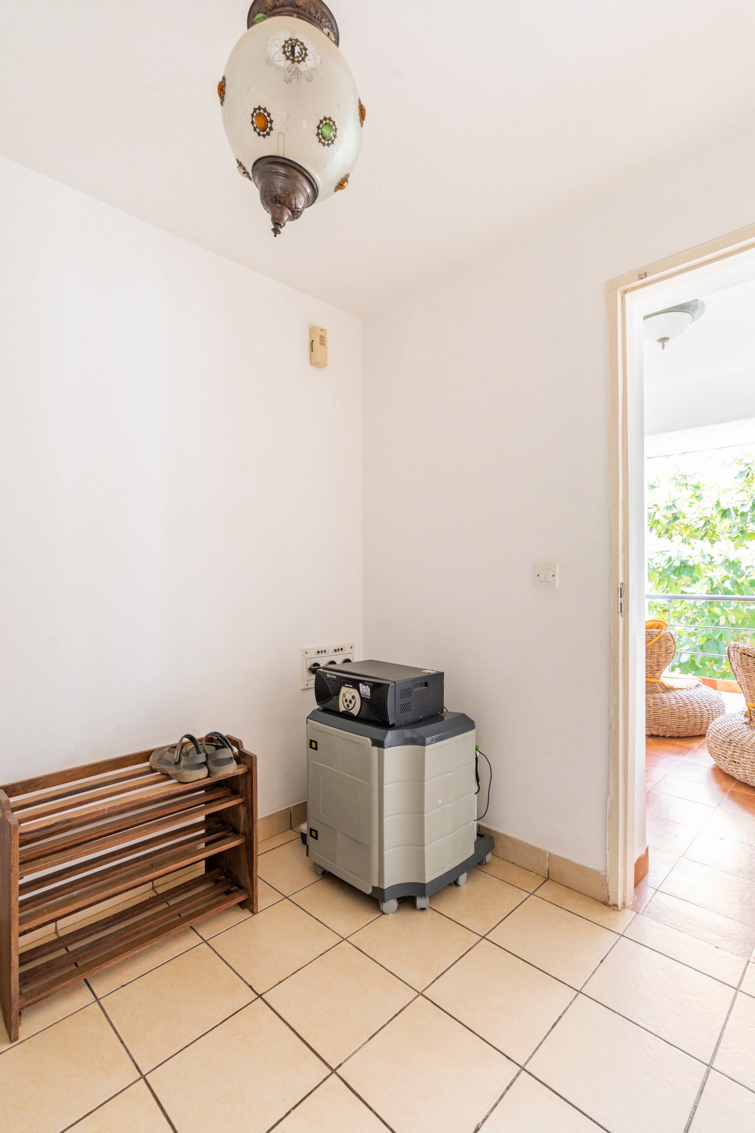 3BHK Penthouse Near Candolim beach with pool 27