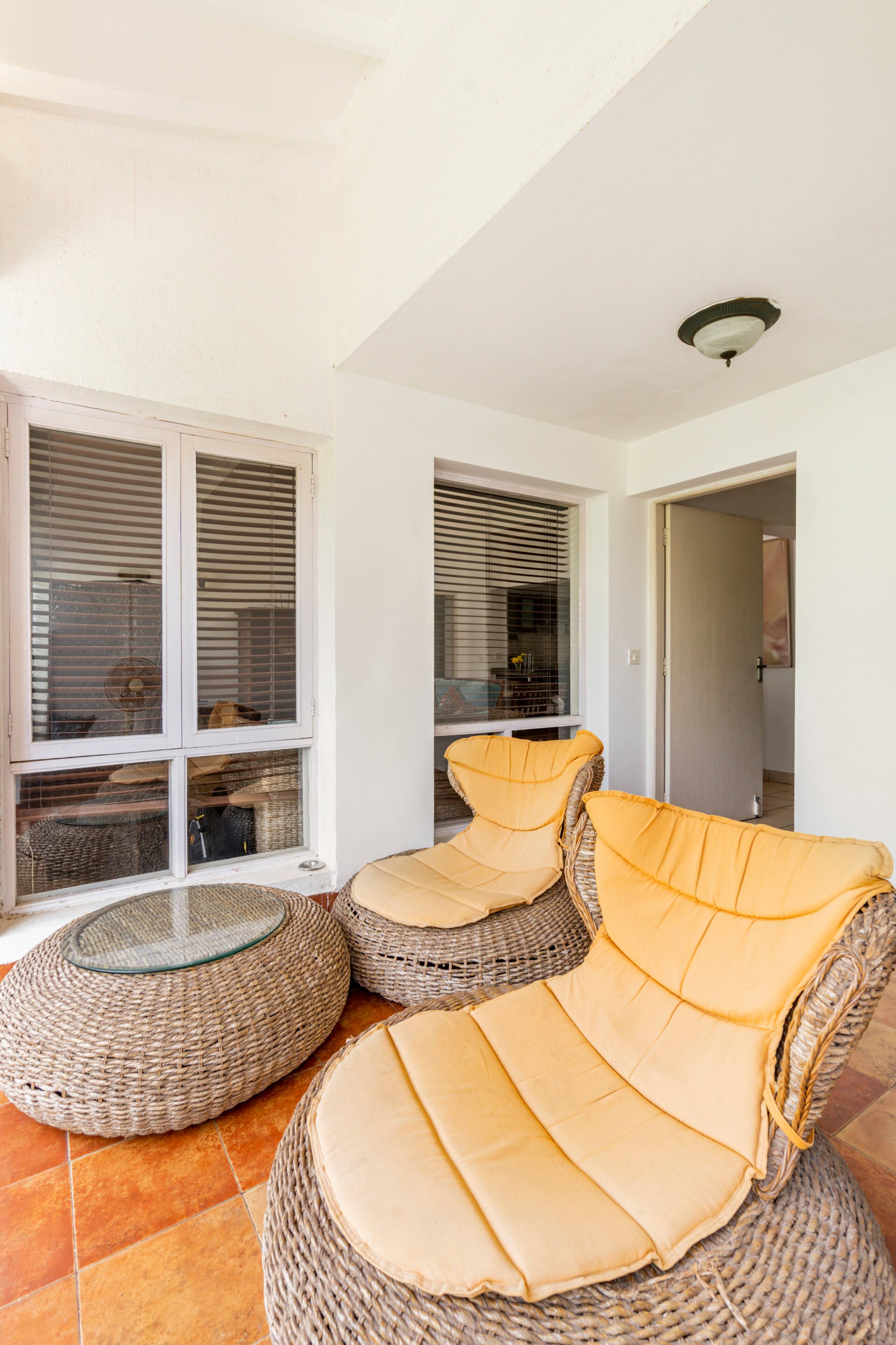 3BHK Penthouse Near Candolim beach with pool 25