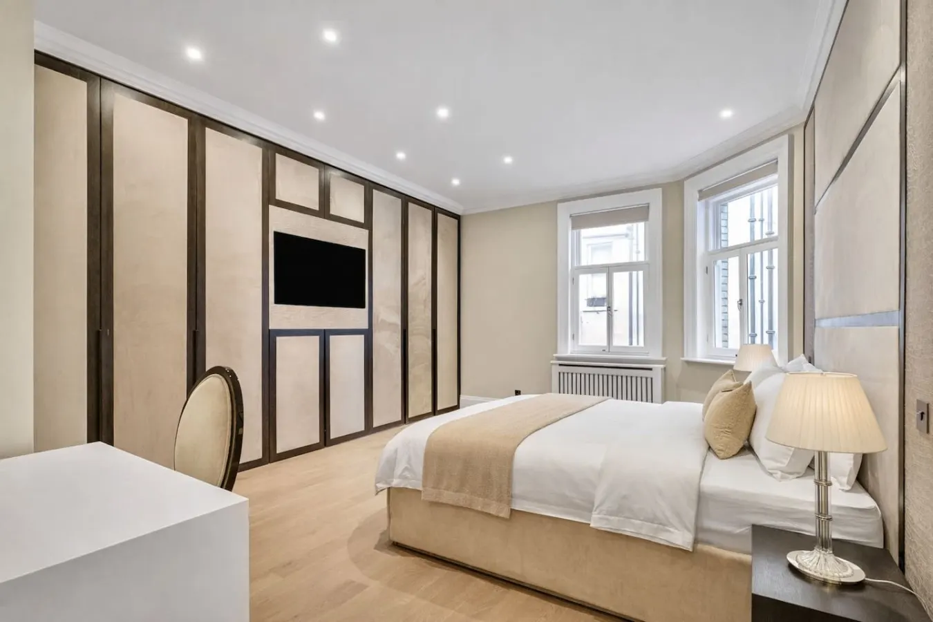 Knightsbridge 3-Bed Lift Access & Next To Harrods 17