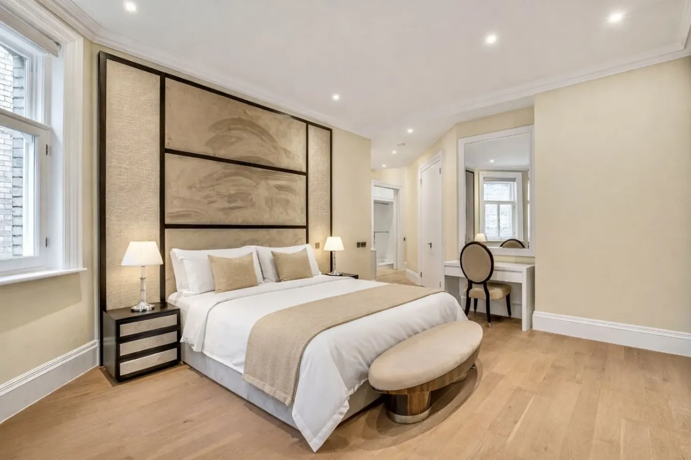 Knightsbridge 3-Bed | Lift Access & Next To Harrods — photo 3