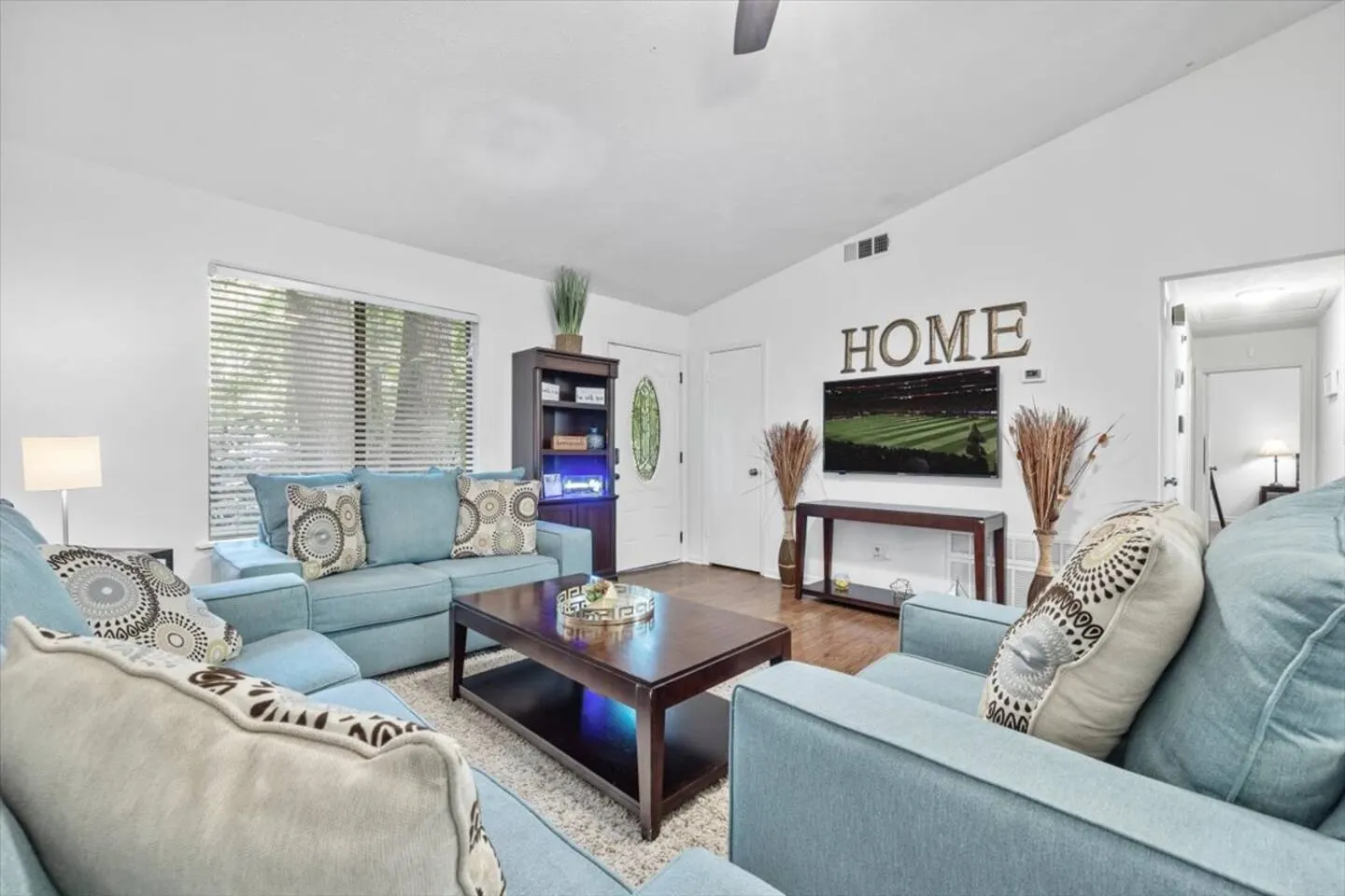 Cozy 3BR 2BA Home Near Avalon Downtown Alpharetta