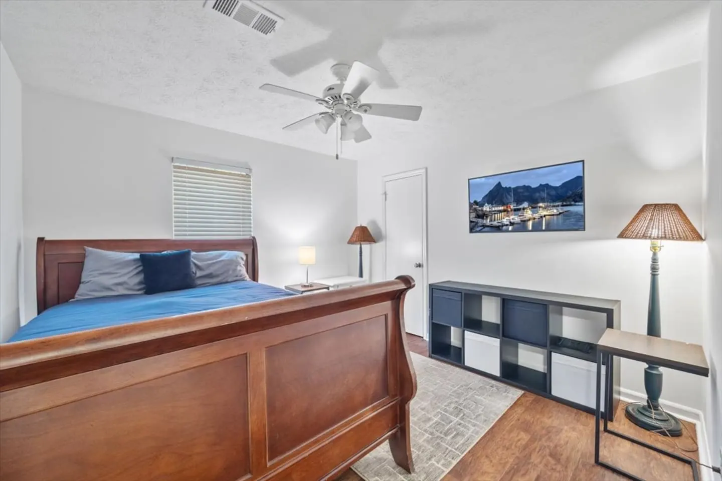 Cozy 3BR 2BA Home Near Avalon Downtown Alpharetta 19