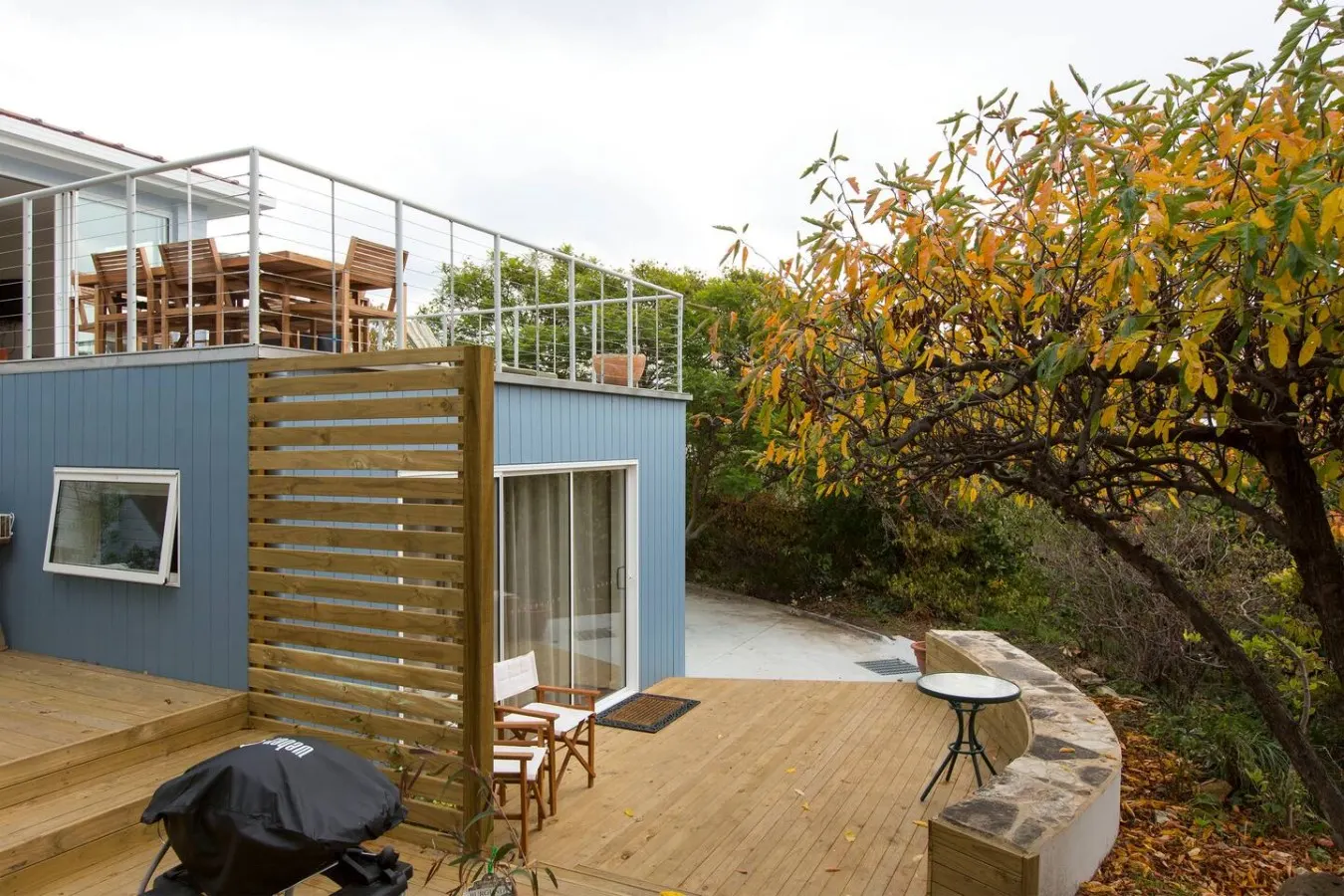Garden Apartment - beside the sea! 11