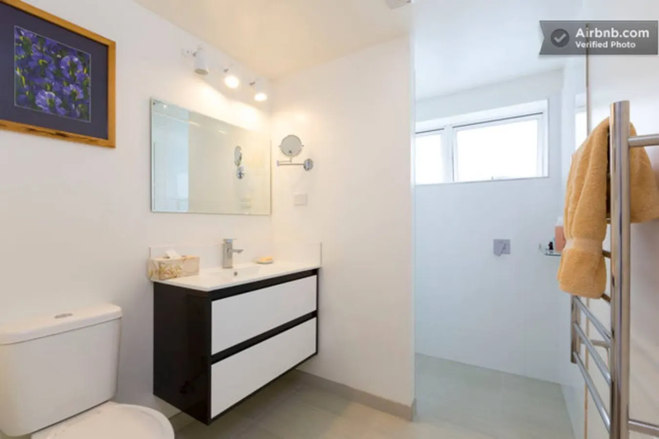 Garden Apartment - beside the sea! 7