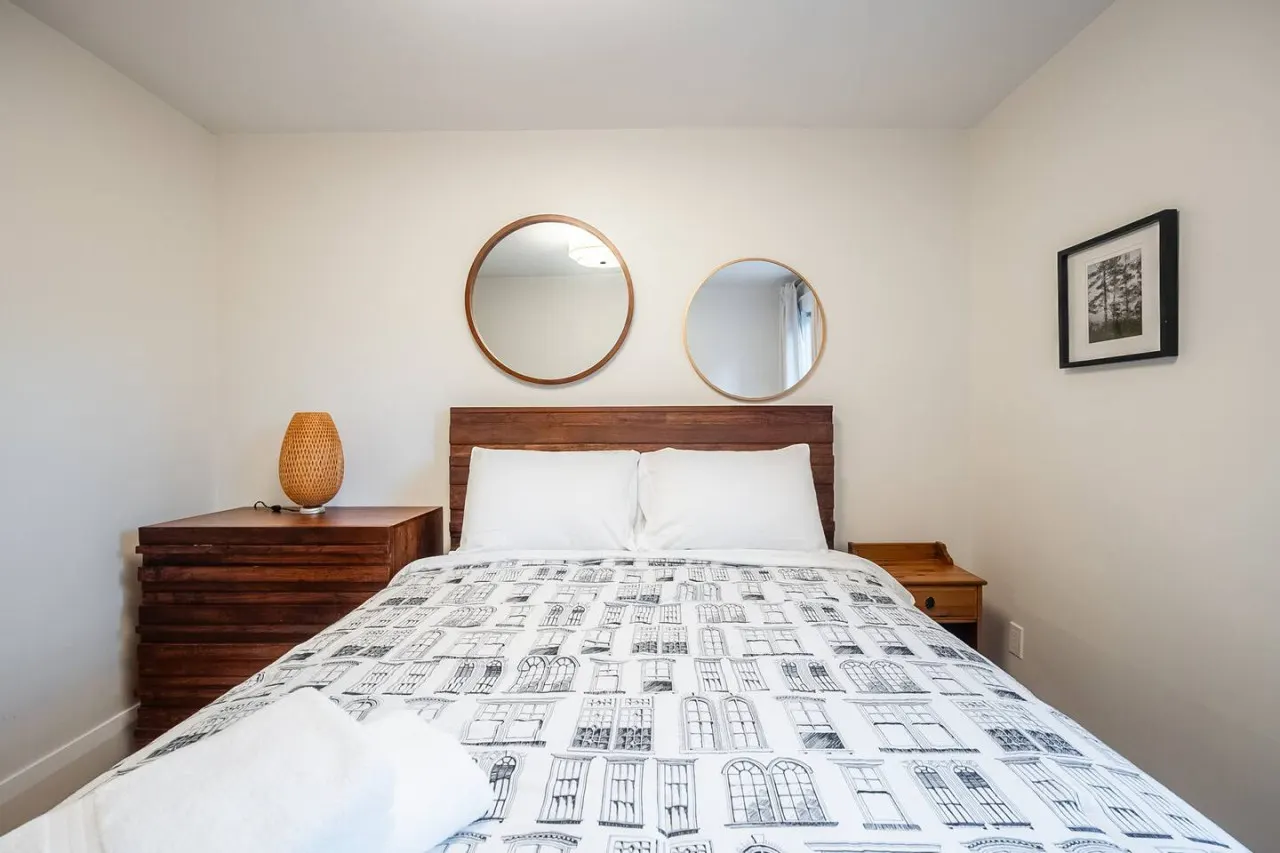 Beautiful 3BR House Trendy Bloor West Village 16