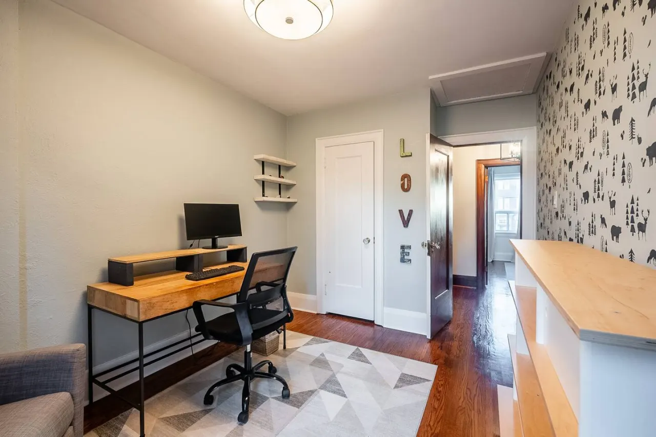 Beautiful 3BR House Trendy Bloor West Village 19