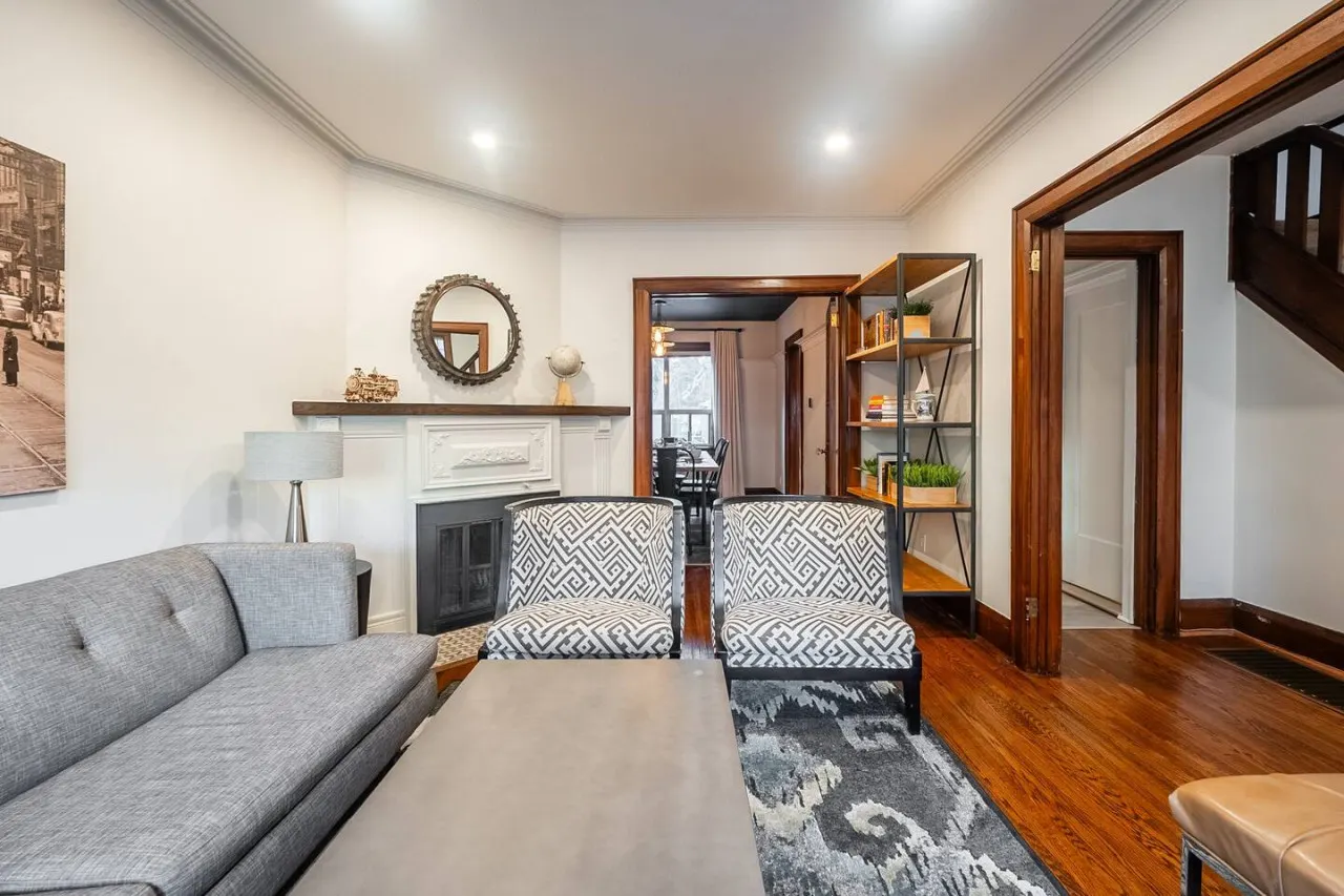 Beautiful 3BR House Trendy Bloor West Village 3