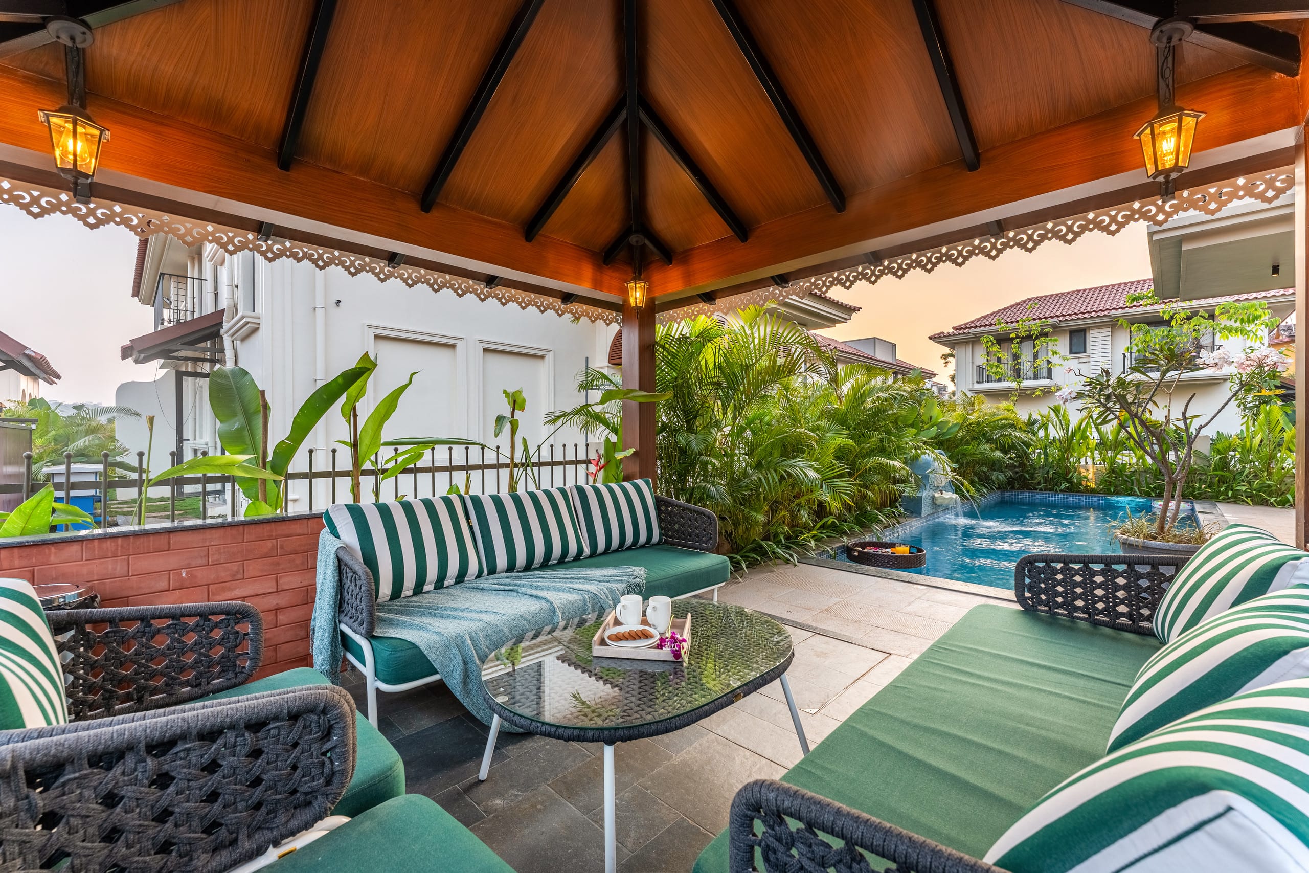 4BHK with Pool, Gazebo and Garden area 4