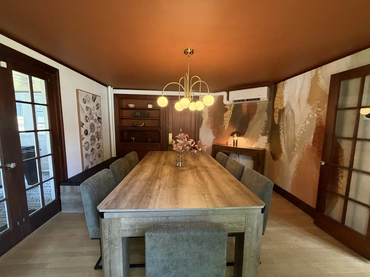 Cozy Colonial Home: Hot tub, Game Roomm, Home Theatre, Karaoke 17