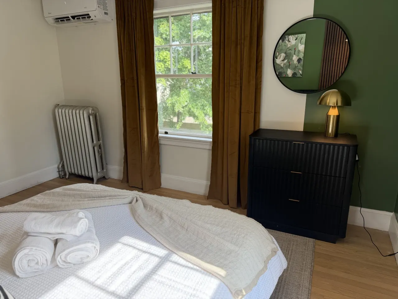 Cozy Colonial Home: Hot tub, Game Roomm, Home Theatre, Karaoke 18