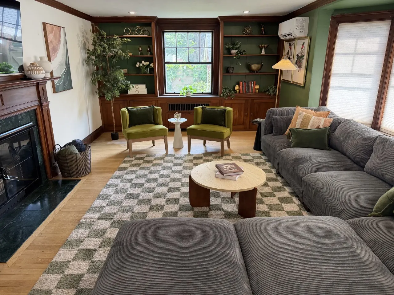 Cozy Colonial Home: Hot tub, Game Roomm, Home Theatre, Karaoke 8