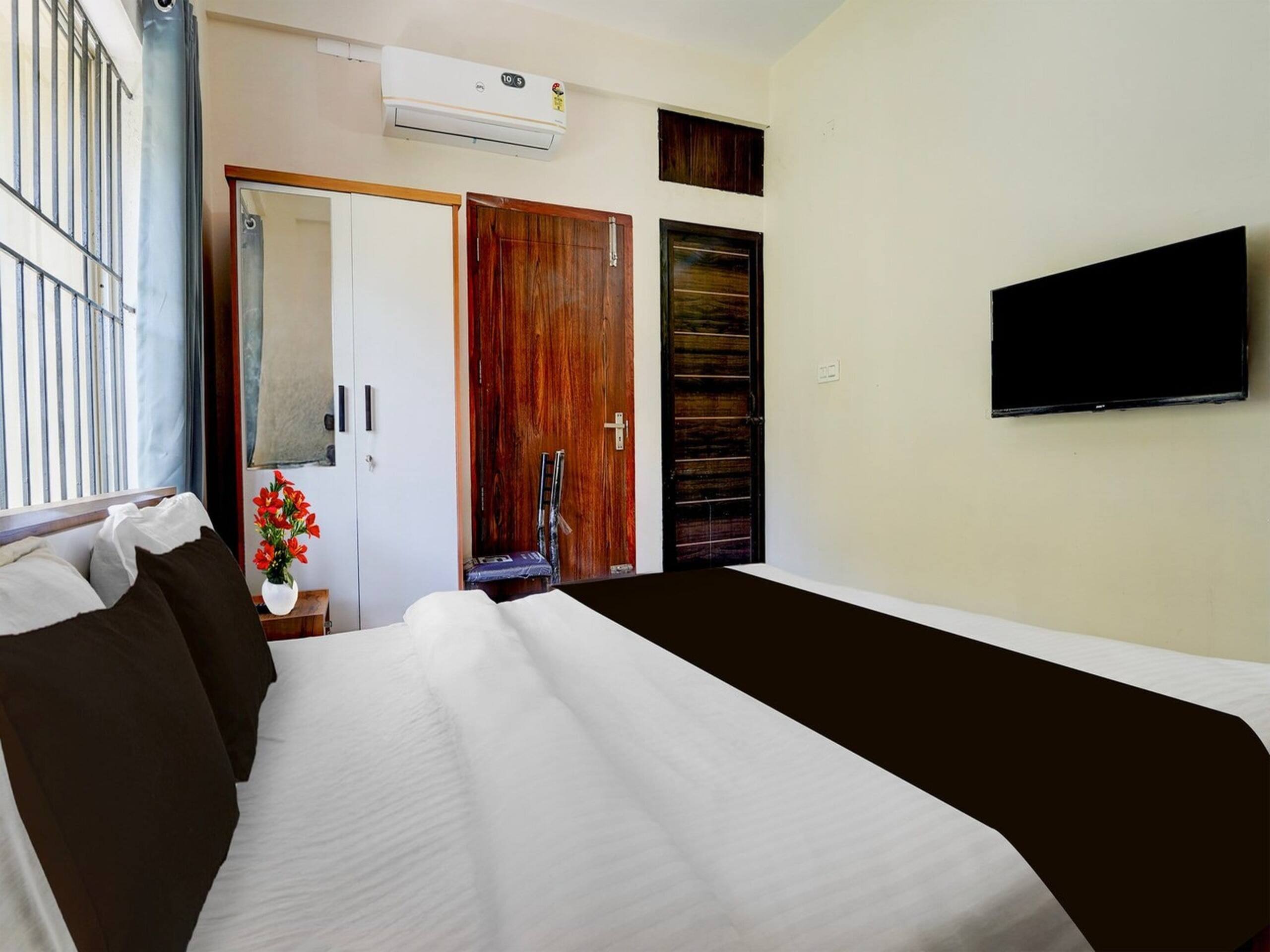 Premium Collection O Calicut Medical College 12