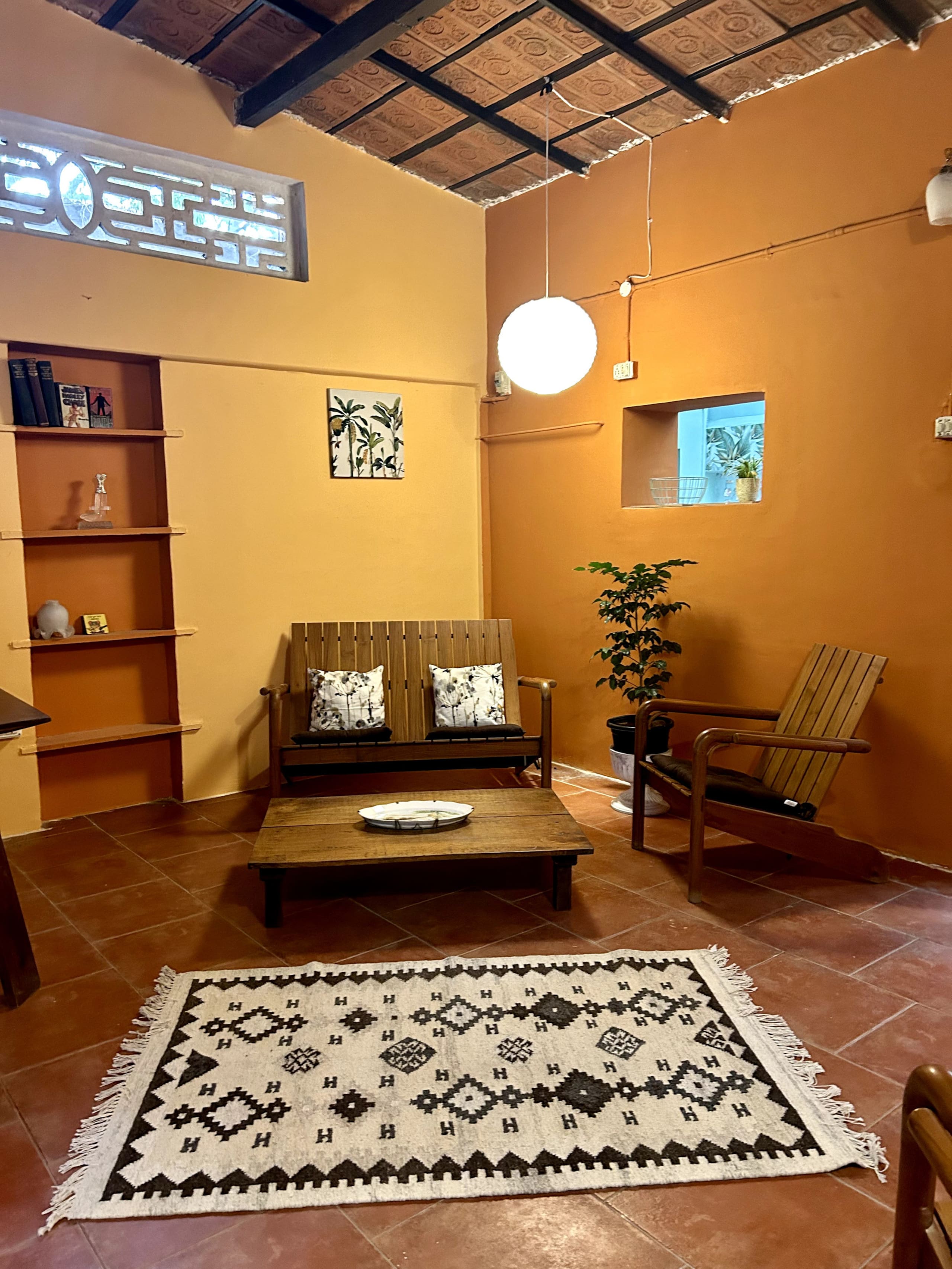 The Courtyard 6