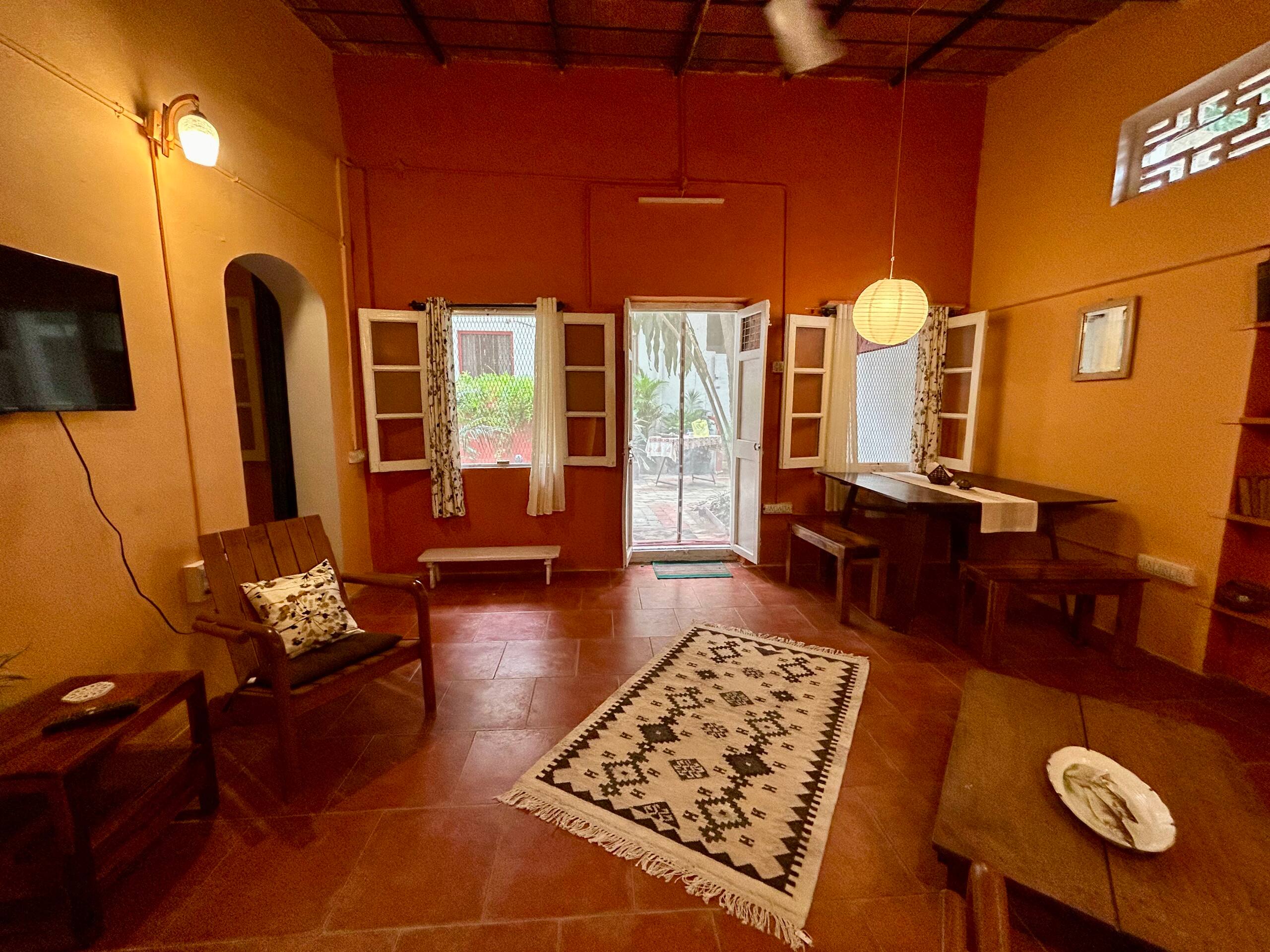 The Courtyard 12