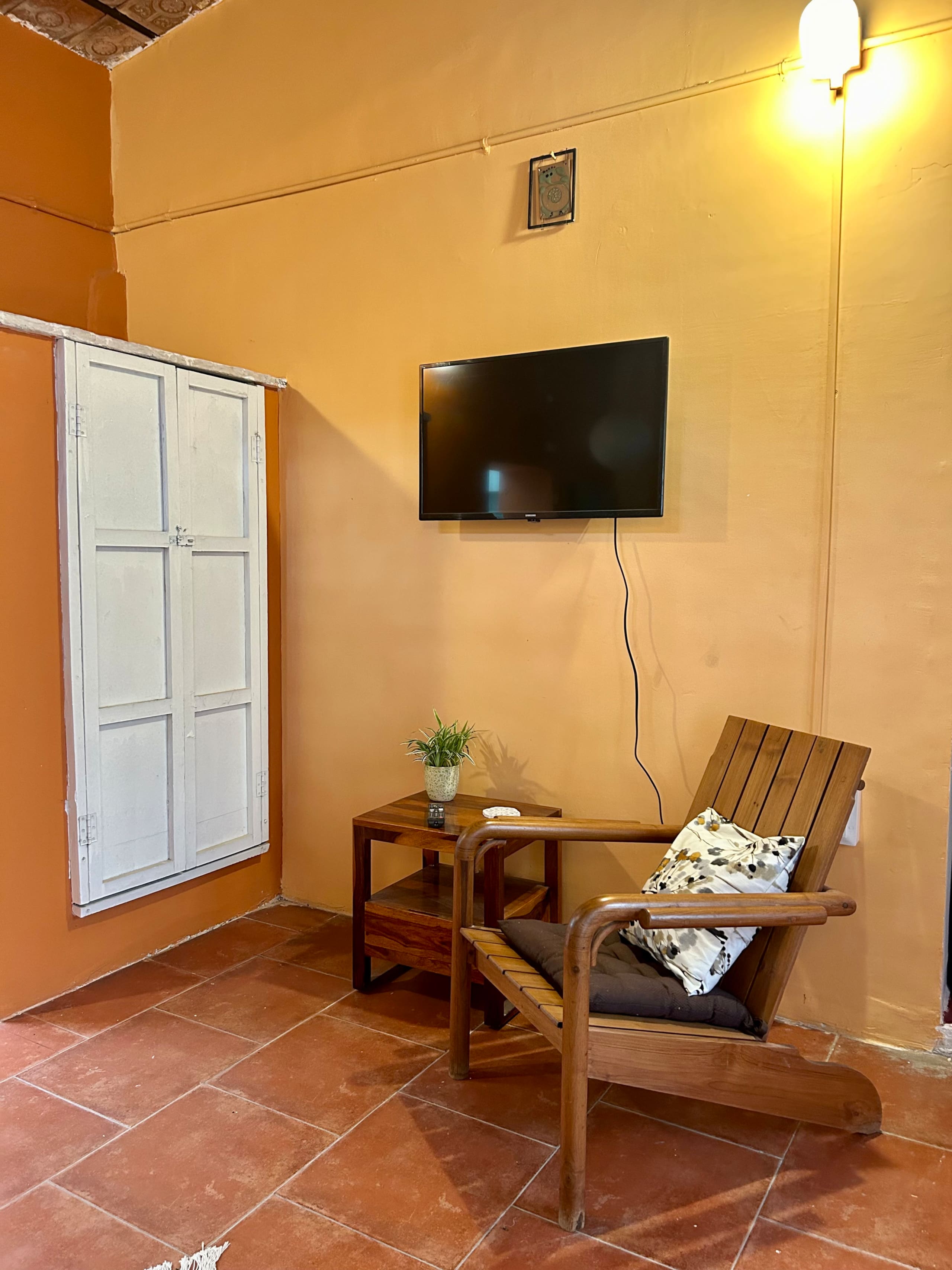 The Courtyard 16