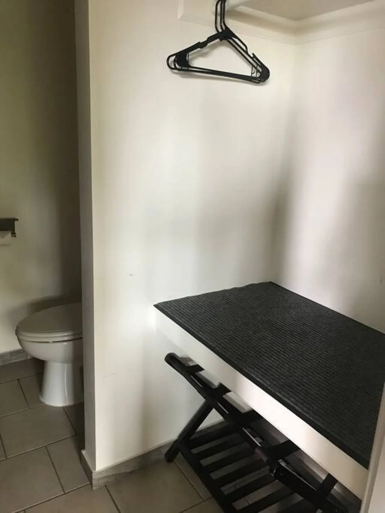4315 · Jefe's Desert Hideaway King Studio Apartment — photo 5