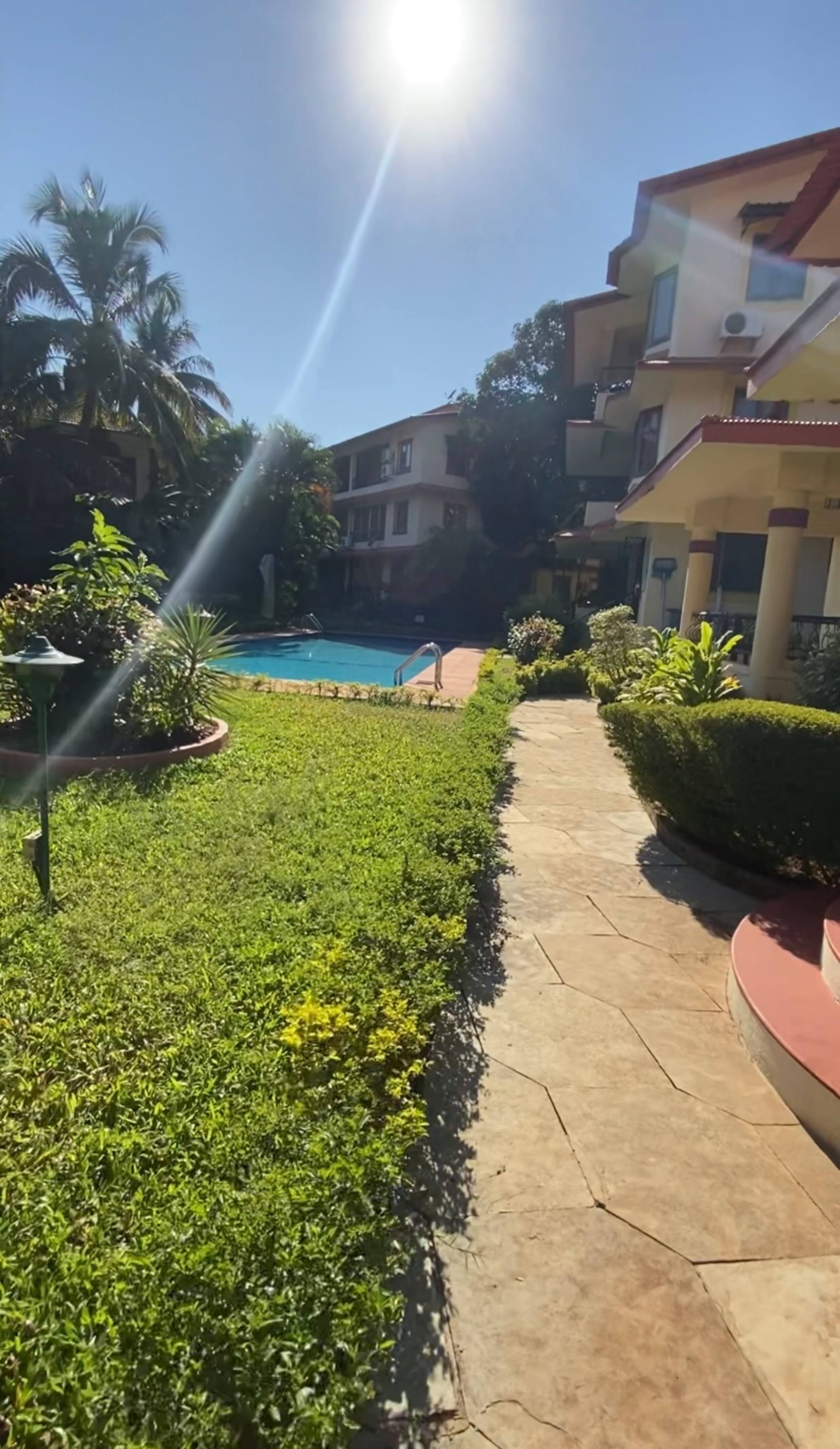 Apartment in Candolim | Beach l Wifi l AC l Pool 4