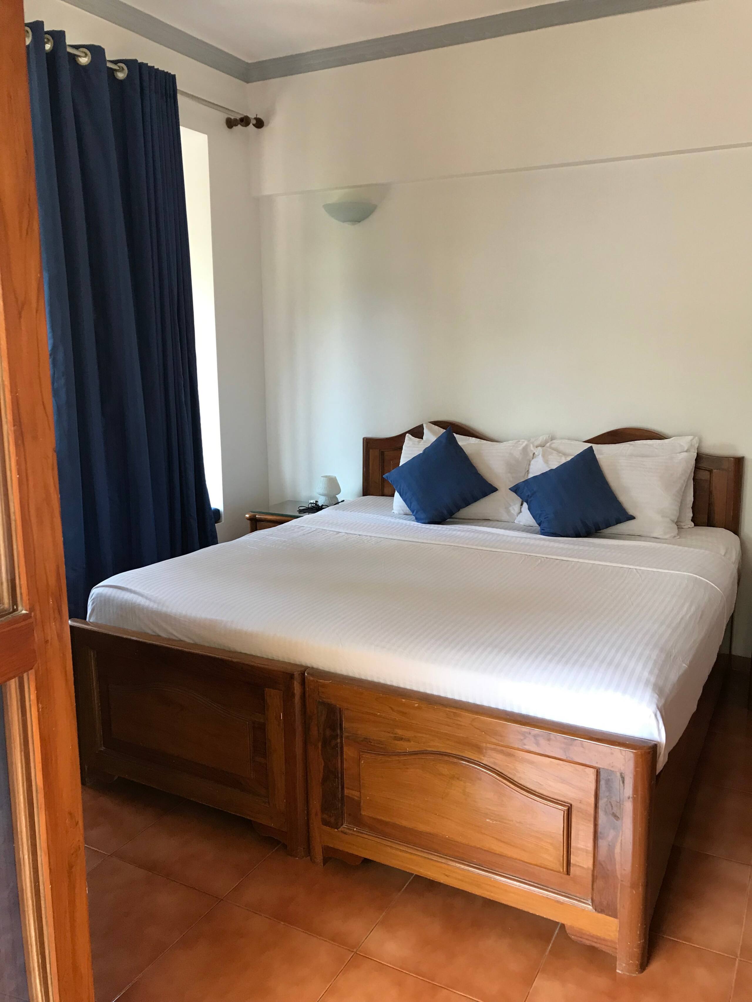 Apartment in Candolim | Beach l Wifi l AC l Pool 10