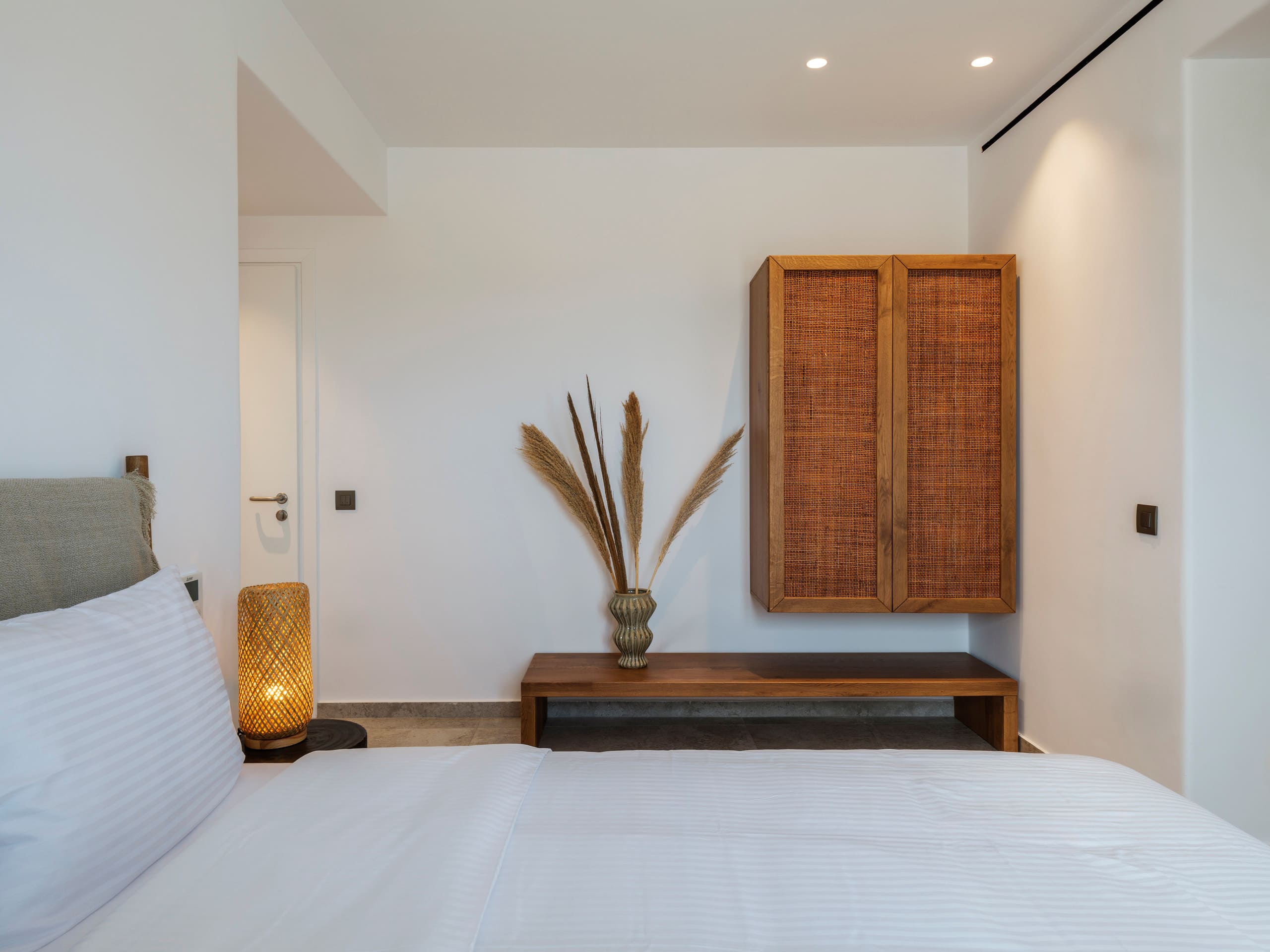 Vendema Phos |4 bdr Villa| Private pool | Hot Tub 17