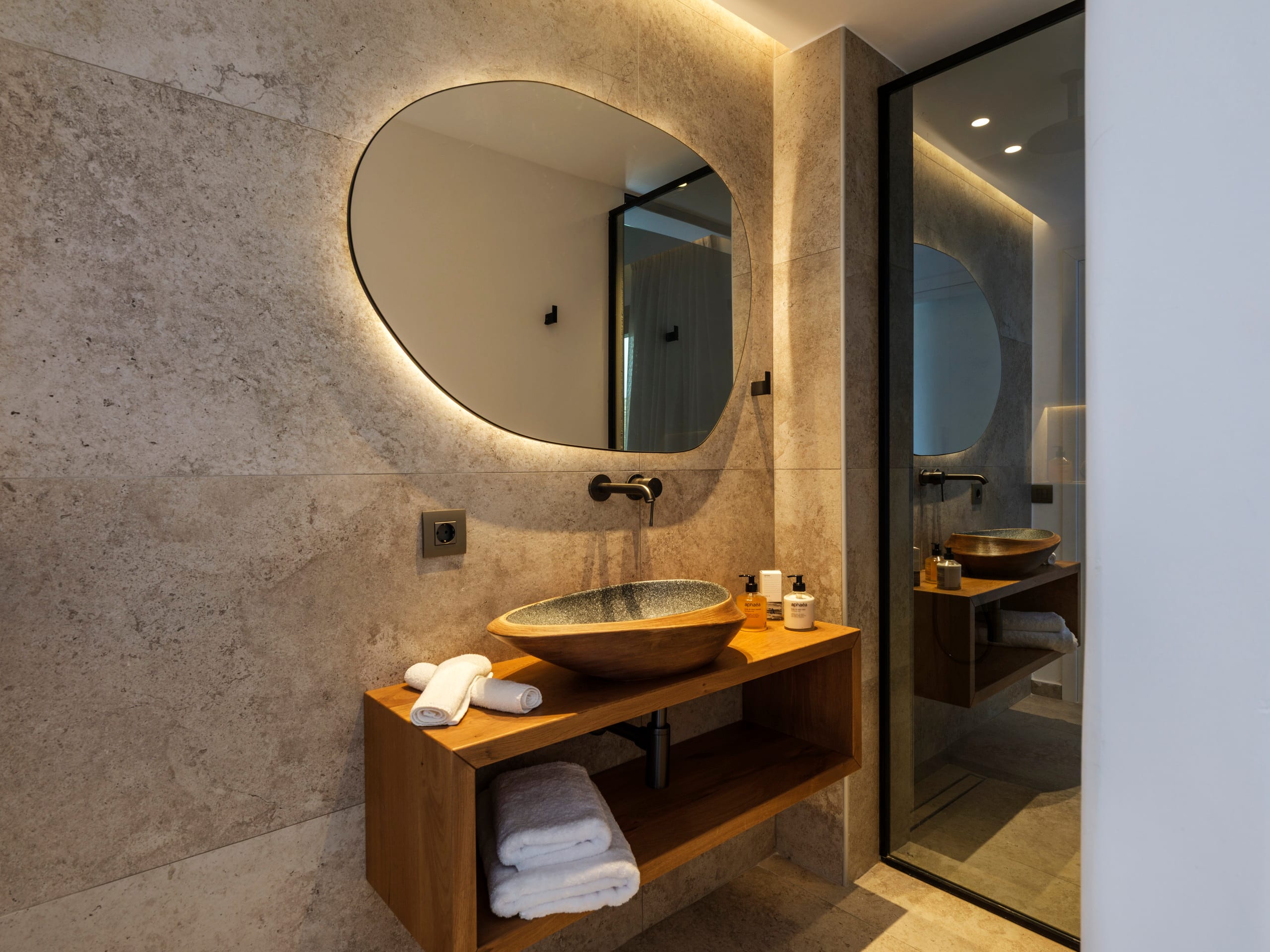 Vendema Phos |4 bdr Villa| Private pool | Hot Tub 22