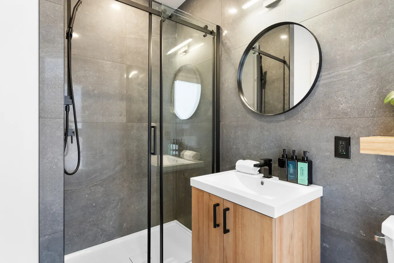 Plateau - Stunning New Studio in Habitat Plateau by Denstays 8