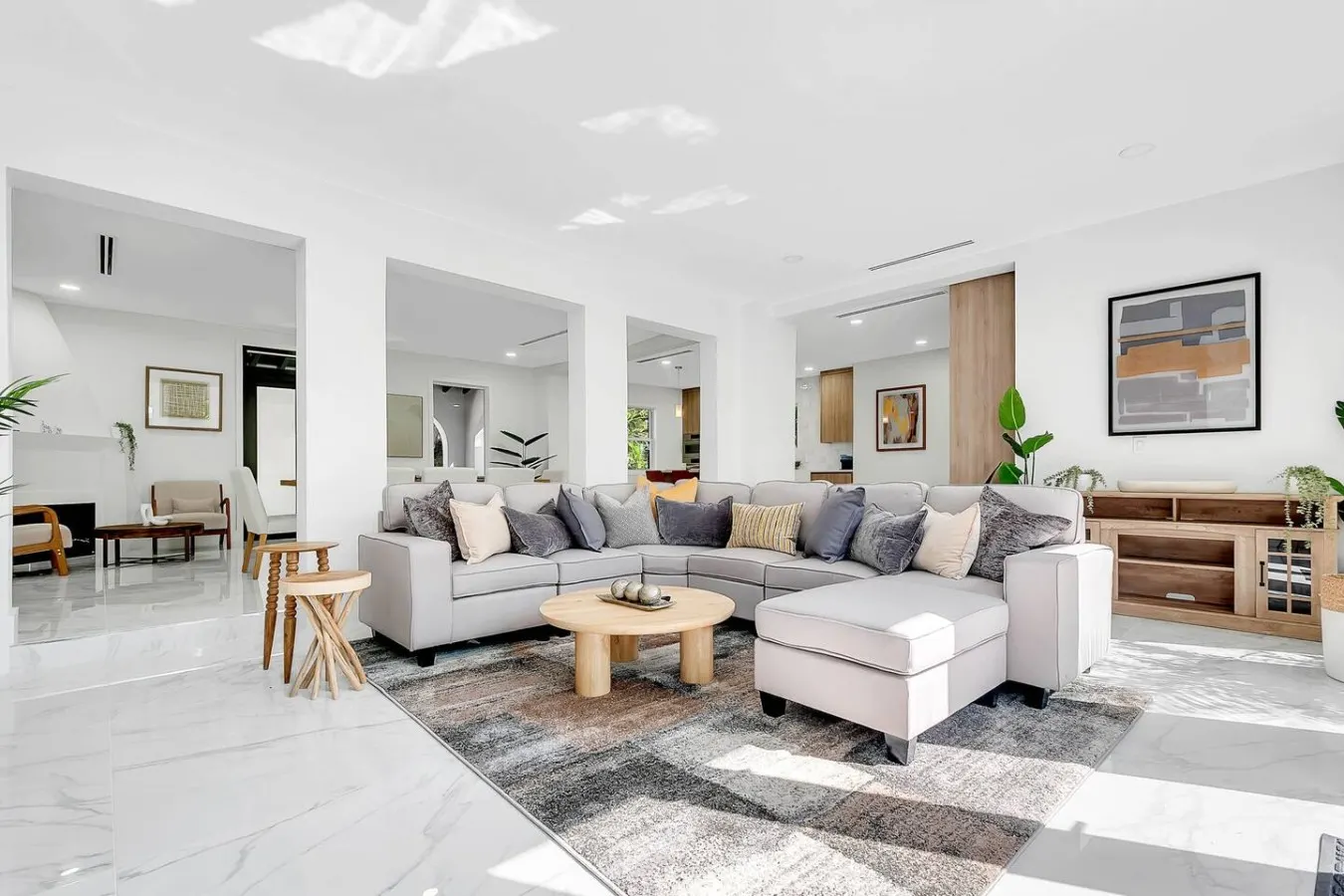 Gated Miami Luxury Oasis Pool & BBQ 4 Bed 4 Bath 2