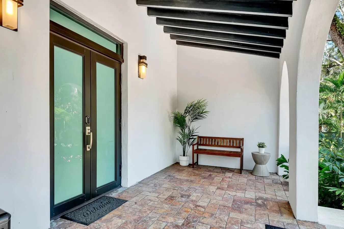 Gated Miami Luxury Oasis Pool & BBQ 4 Bed 4 Bath 14