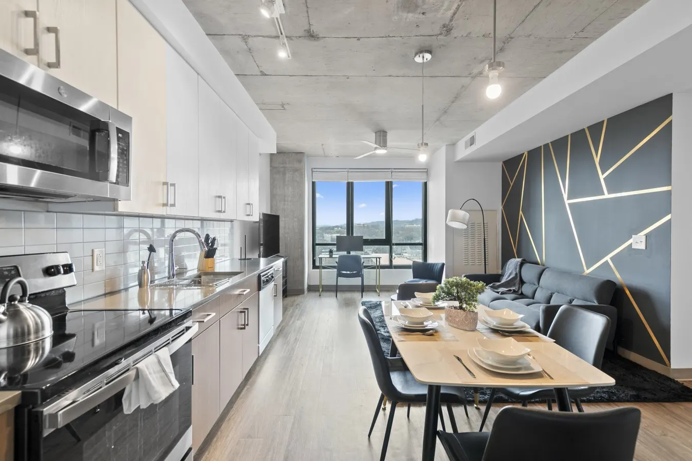 3br/3ba Dreamhouse Condo Downtown 31A