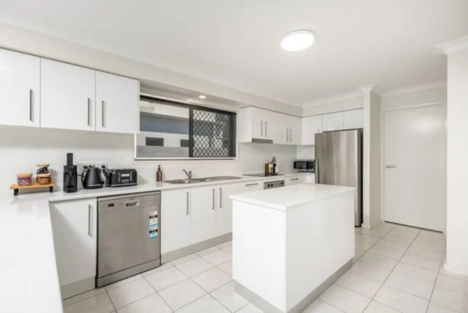 Mooloolaba Escape to Mooloolaba & Feel At Home In Style 13